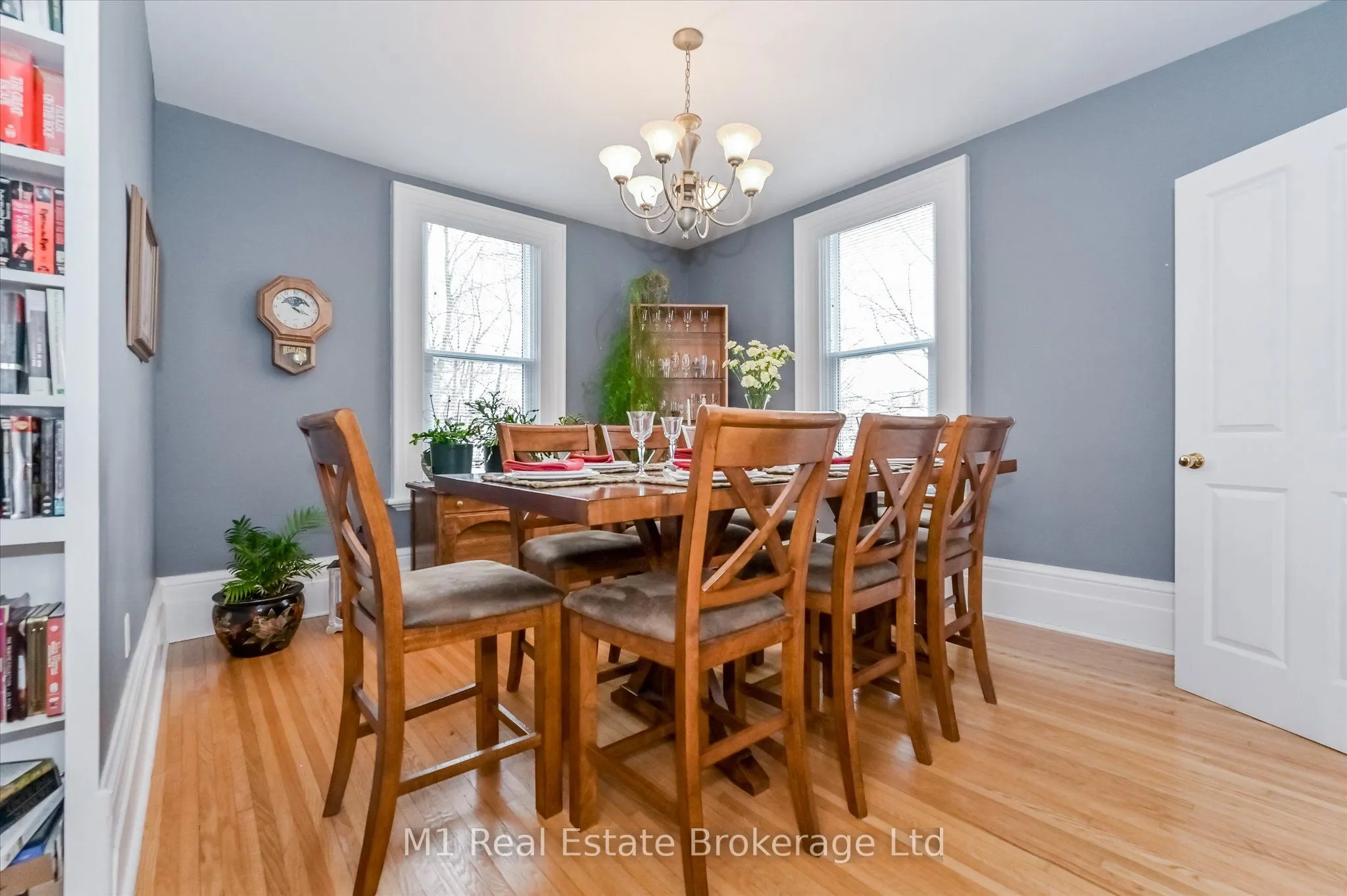 119 John Street W