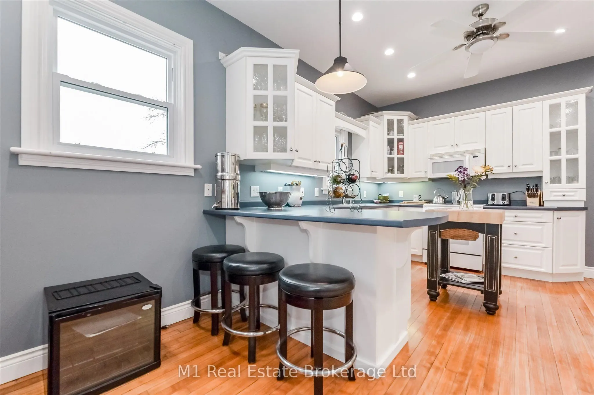 119 John Street W