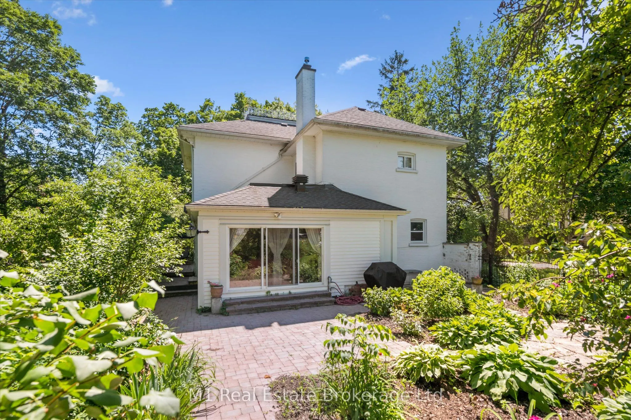 119 John Street W