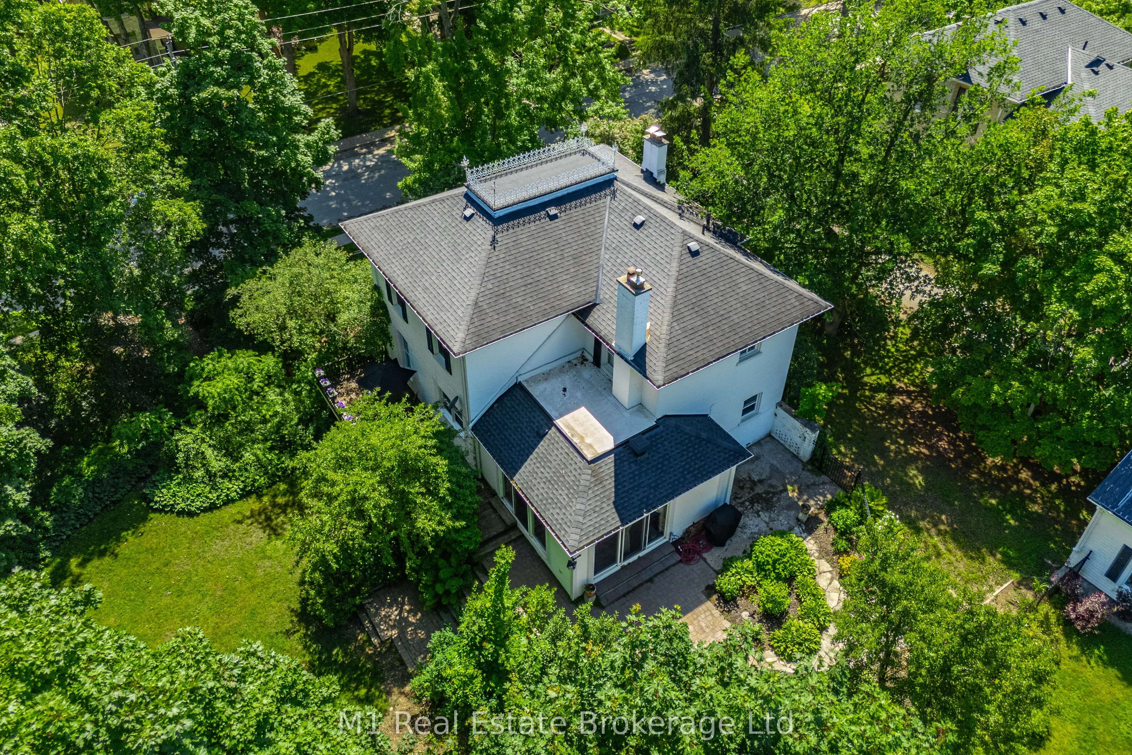 119 John Street W