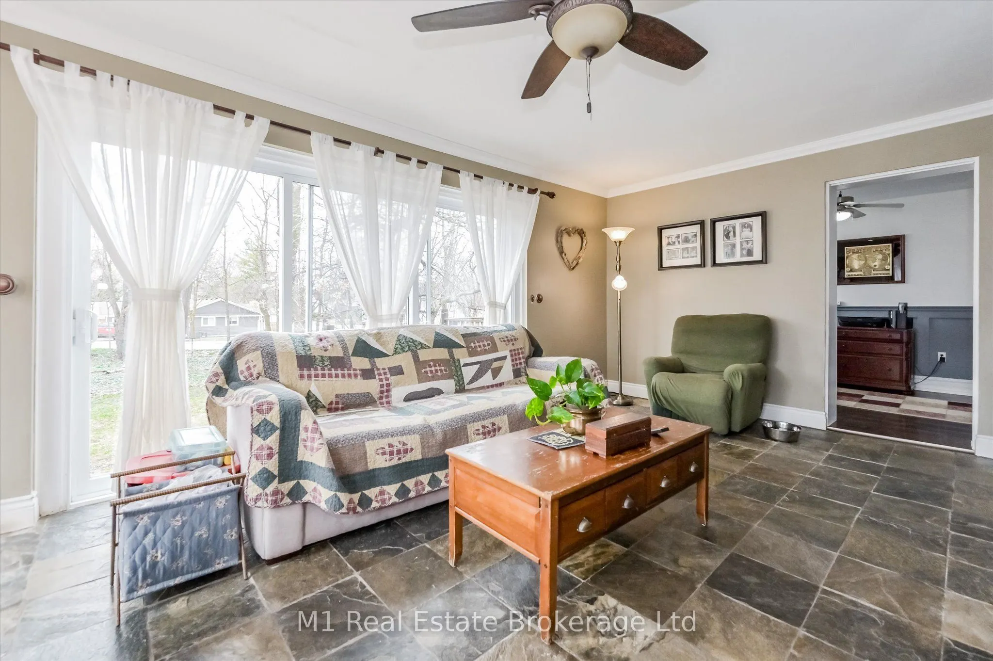 119 John Street W