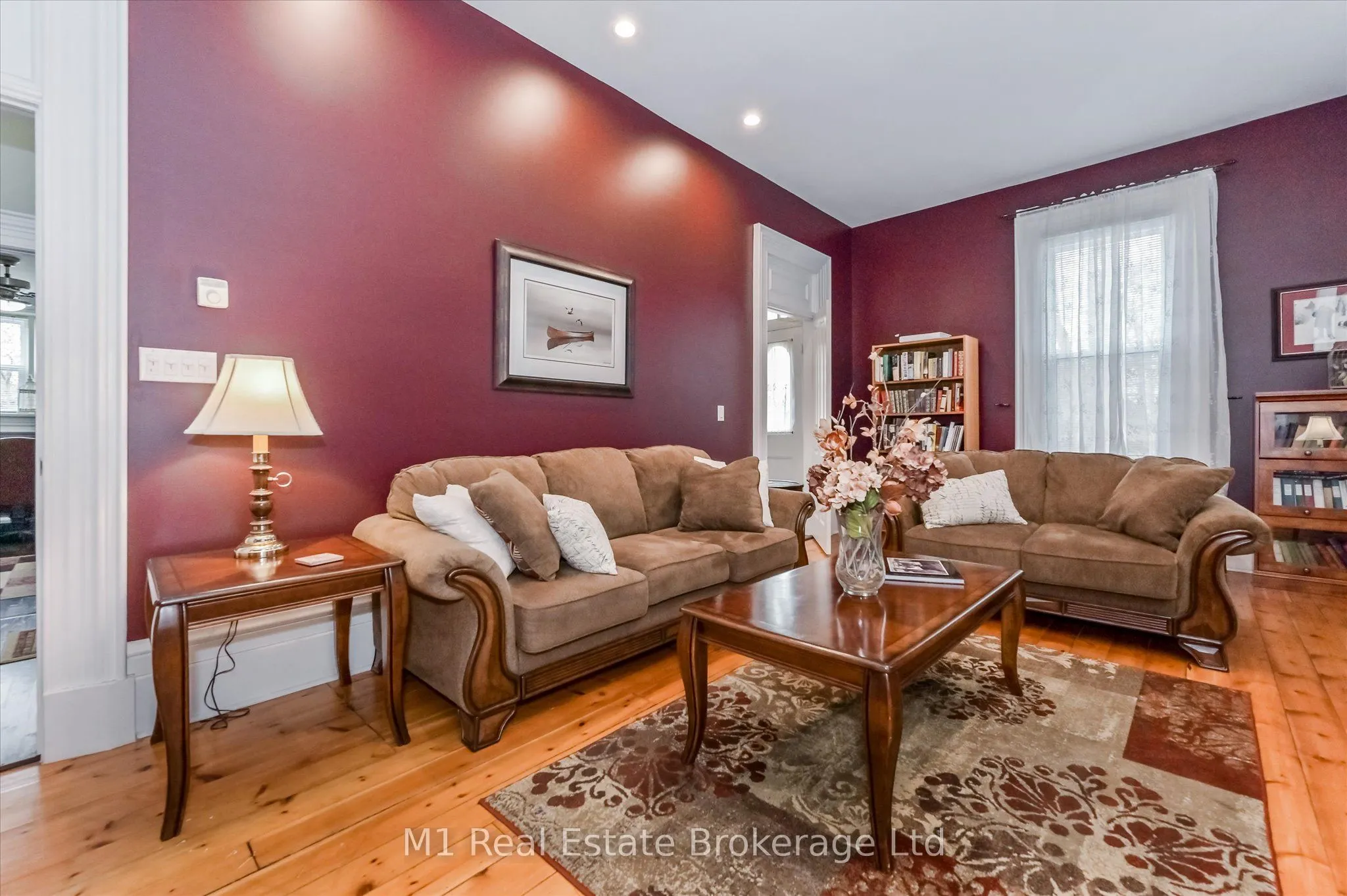 119 John Street W