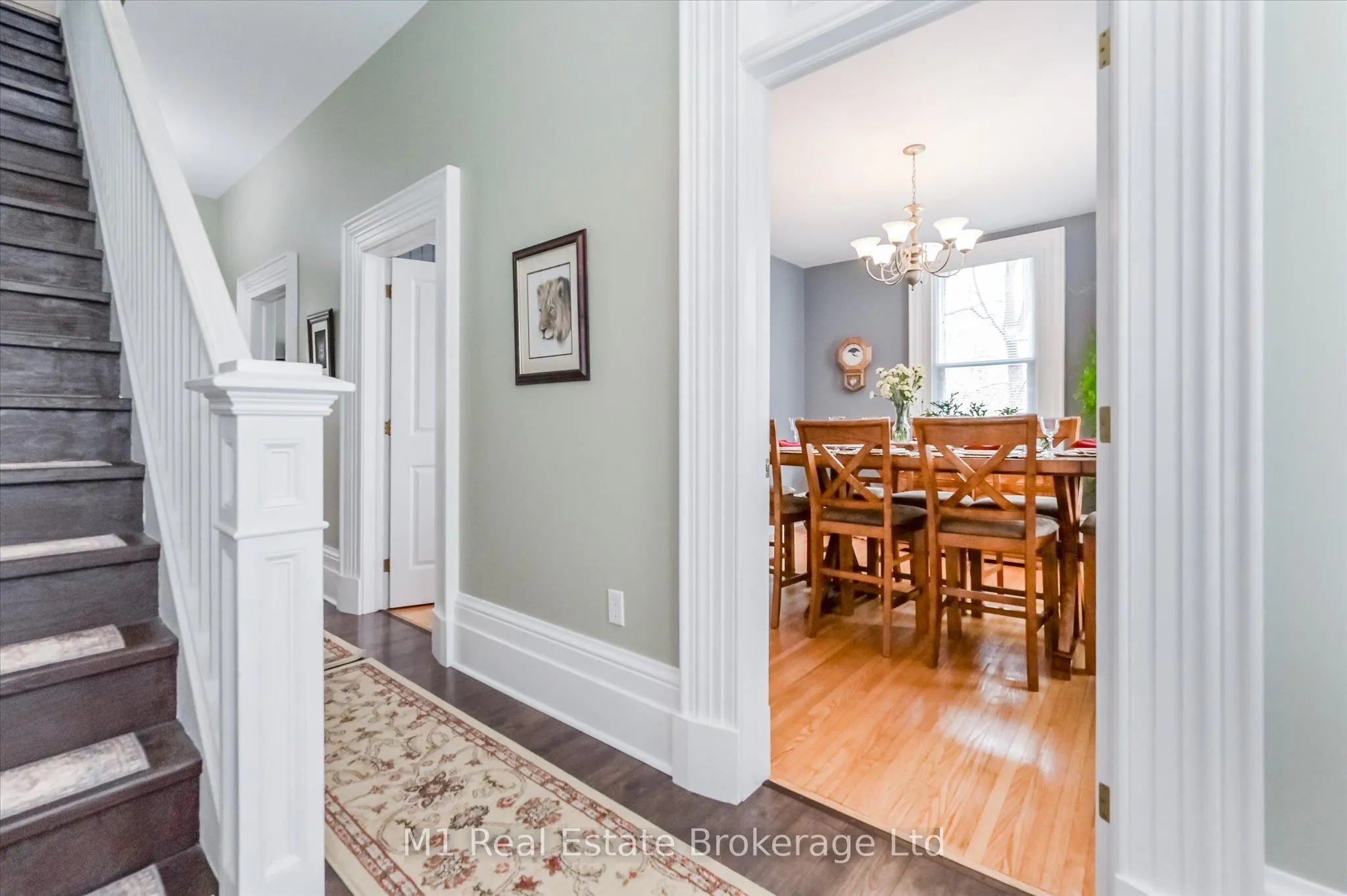 119 John Street W