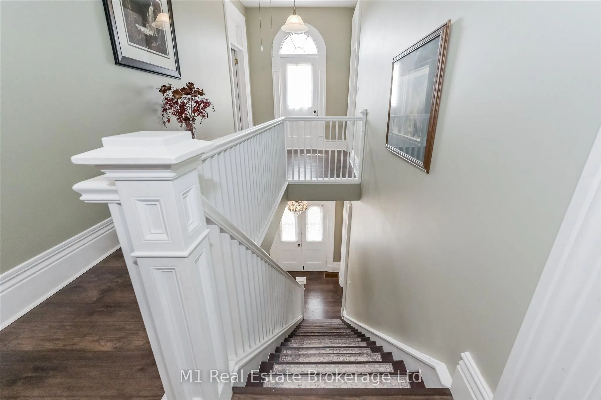 119 John Street W