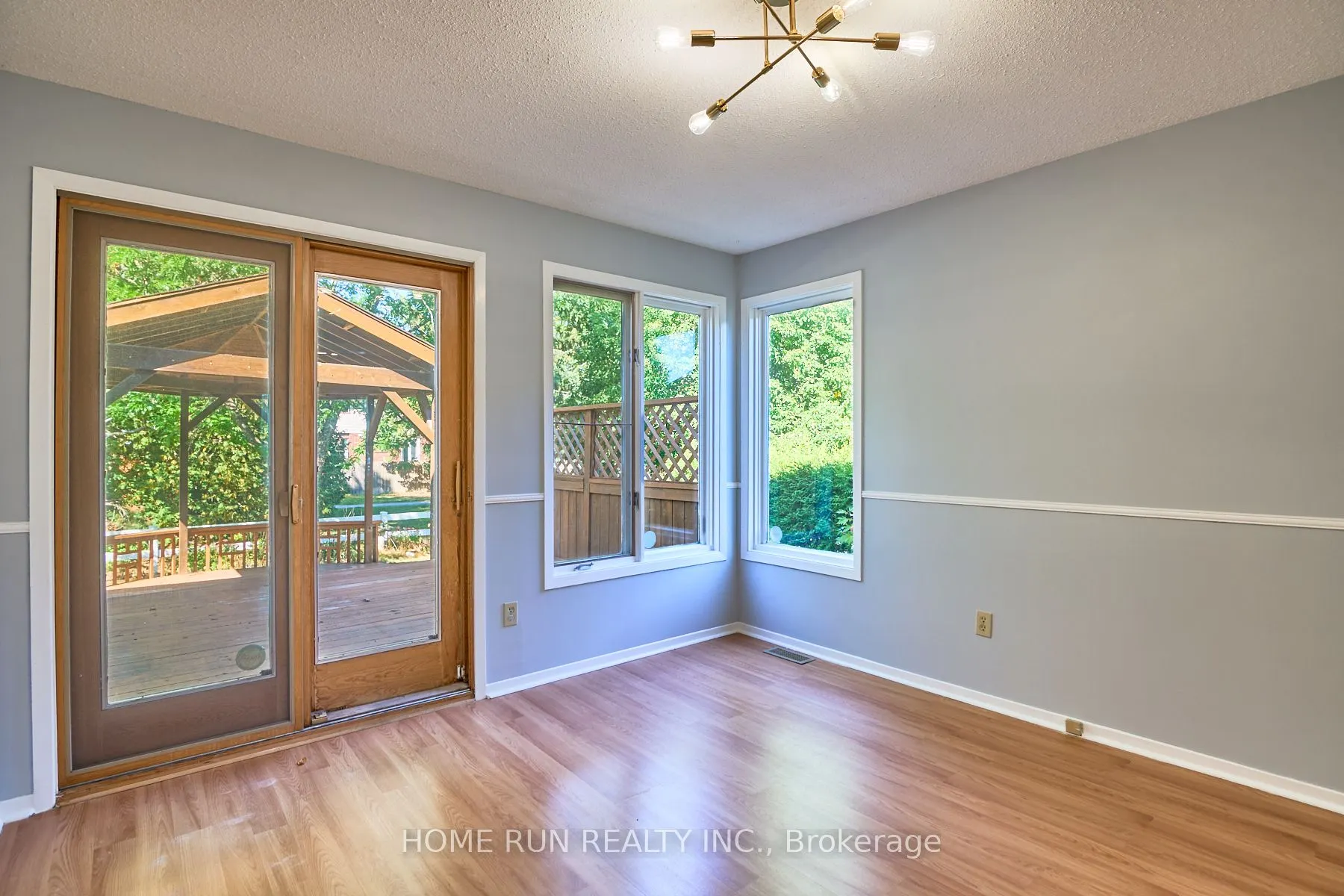 20 Thiessen Crescent