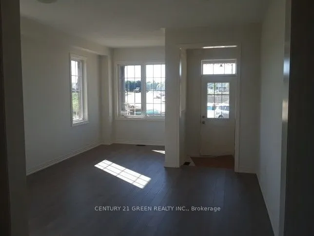 85 Riverwalk Drive N