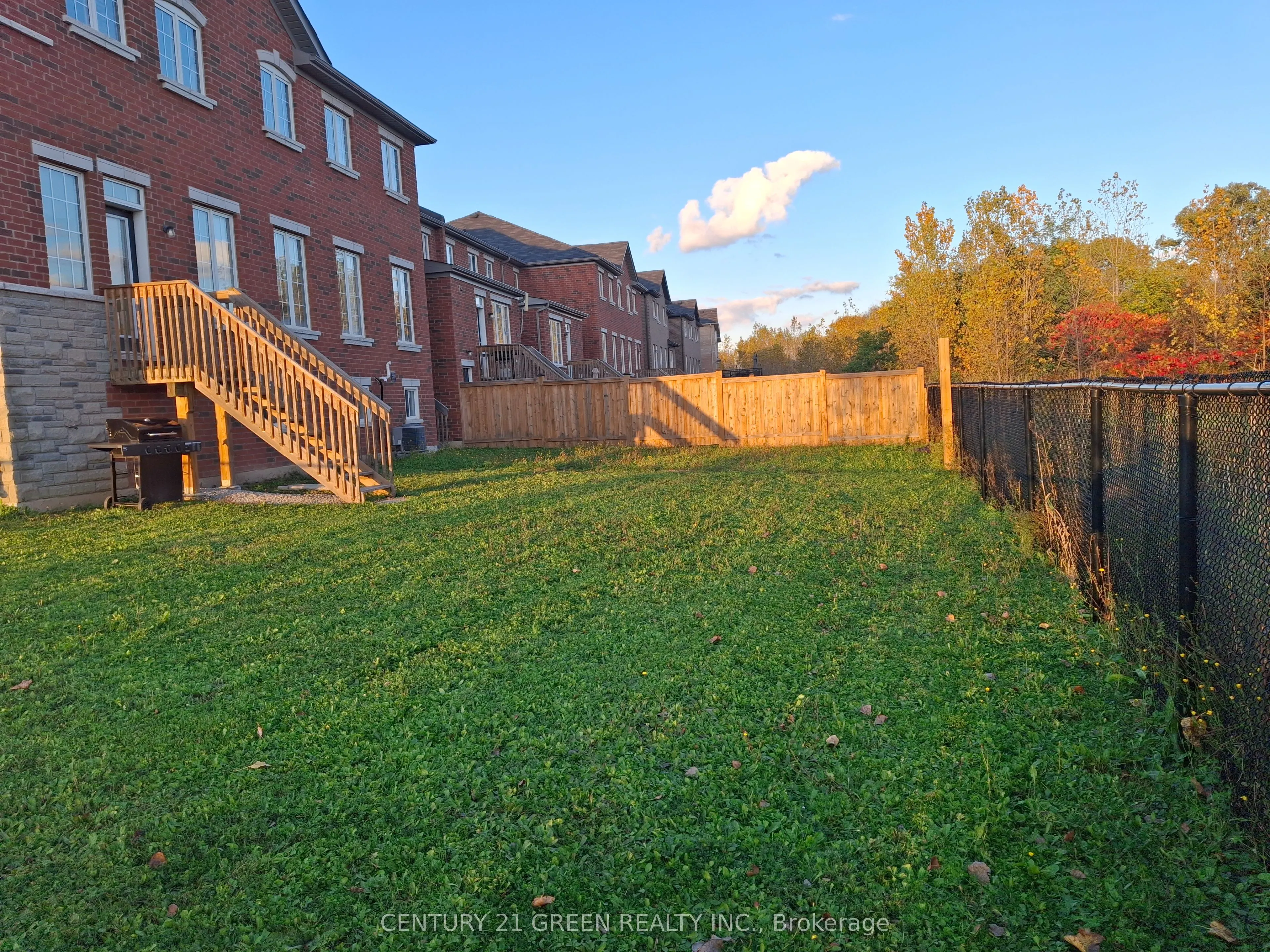85 Riverwalk Drive N