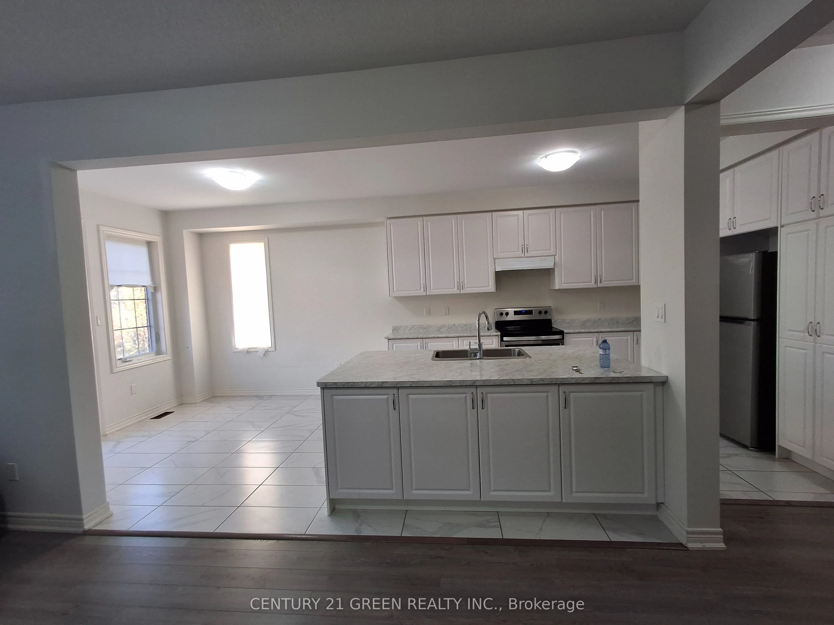 85 Riverwalk Drive N