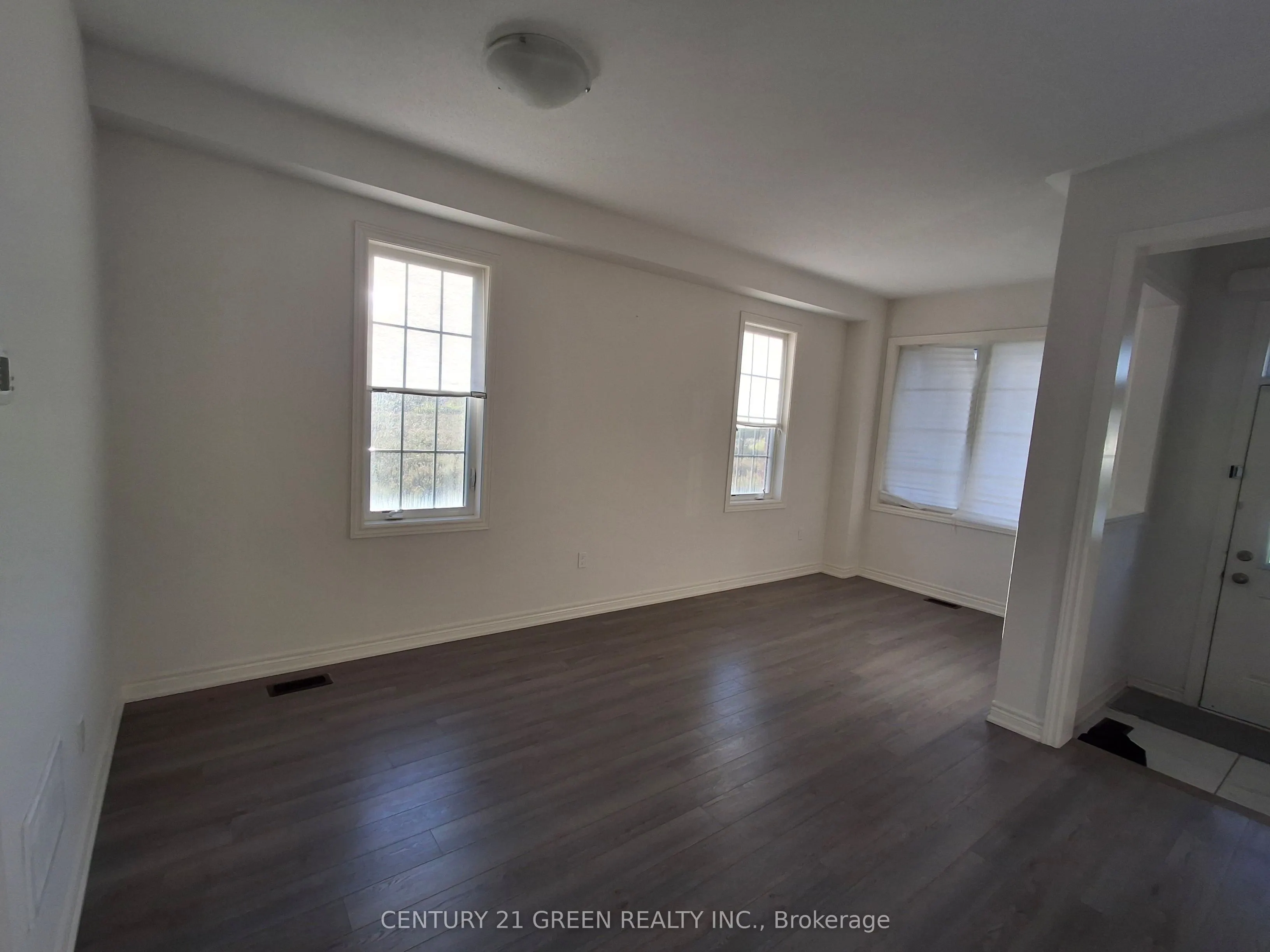 85 Riverwalk Drive N