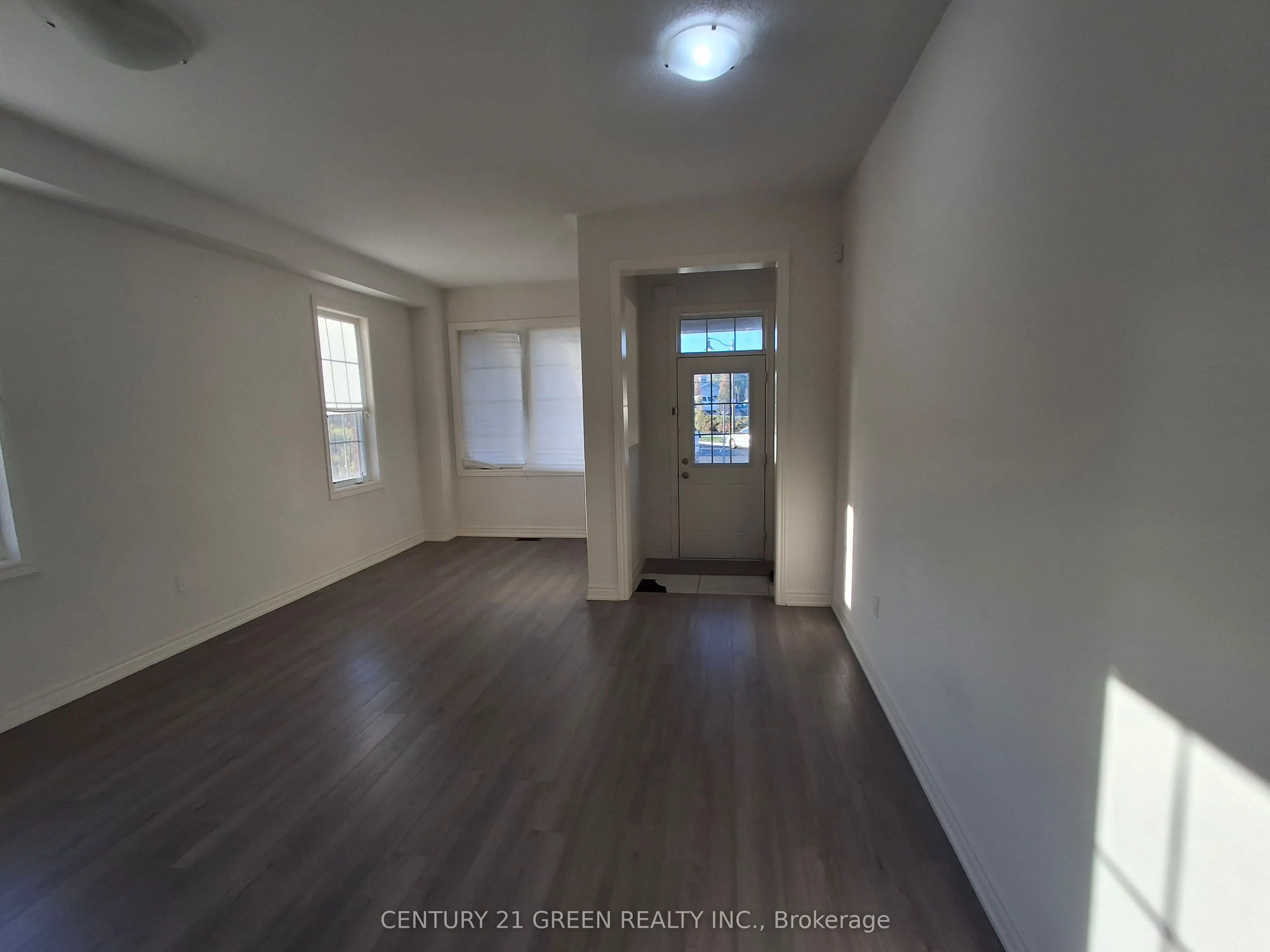 85 Riverwalk Drive N