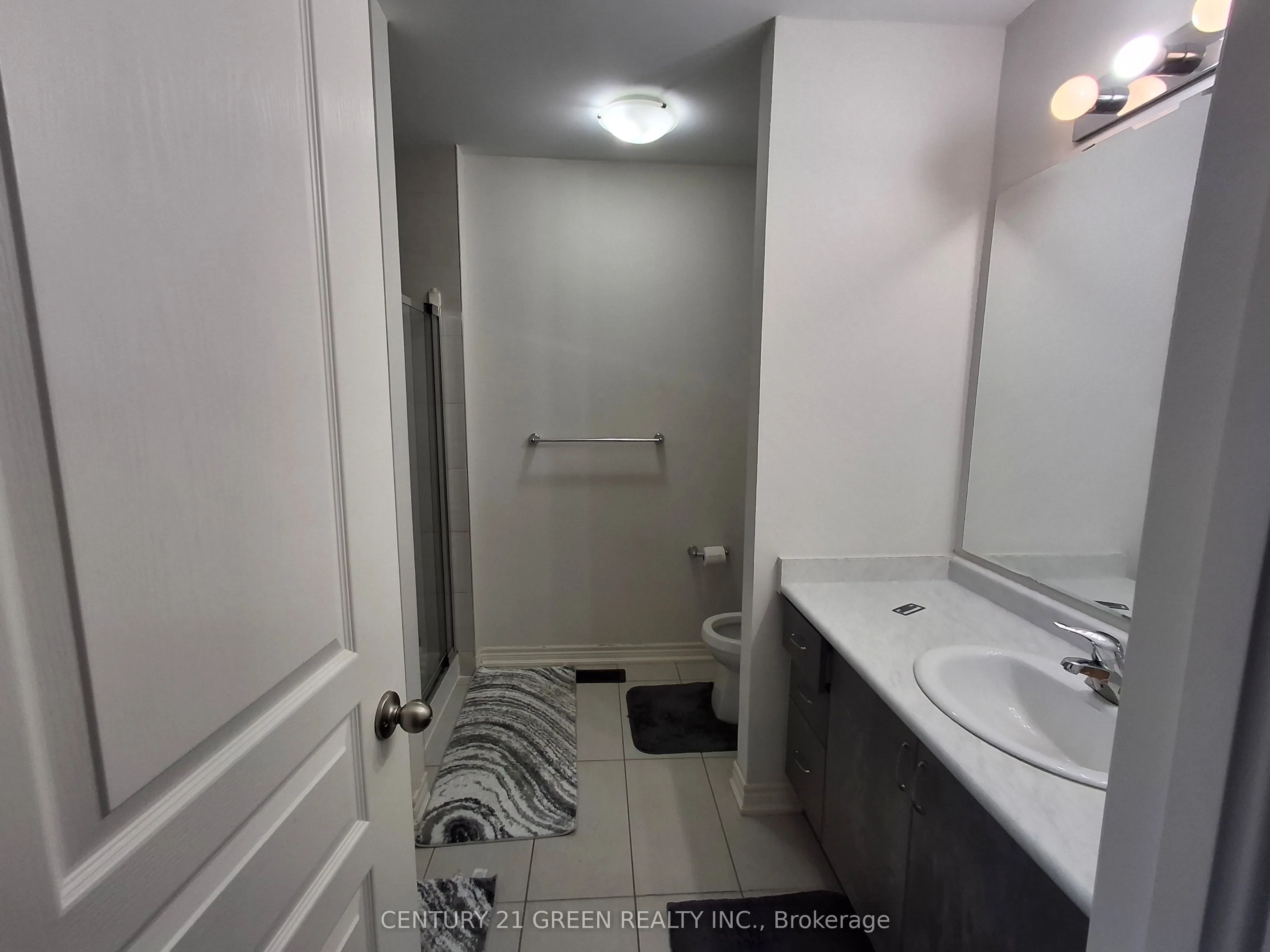 85 Riverwalk Drive N