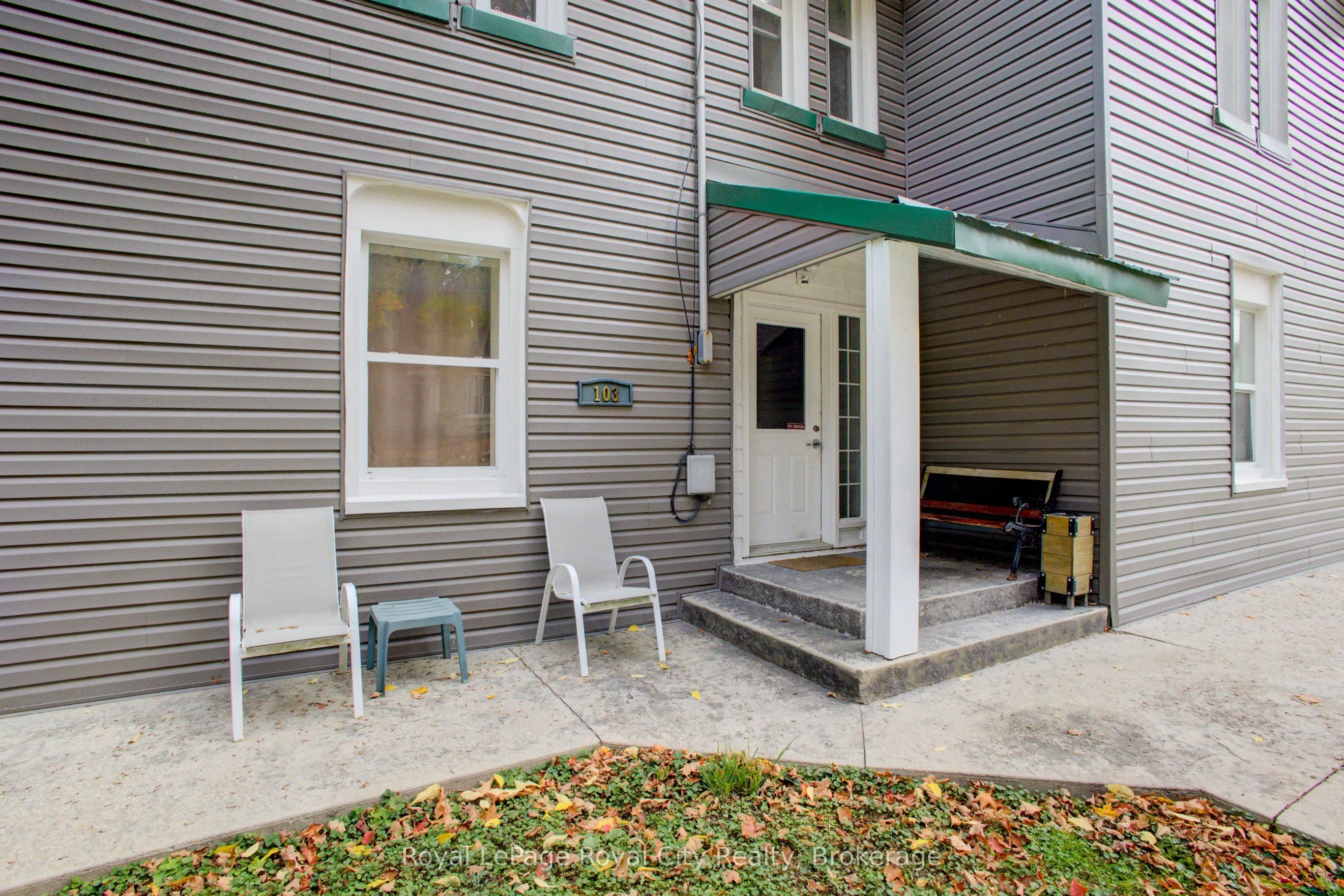 103 Patrick Street E