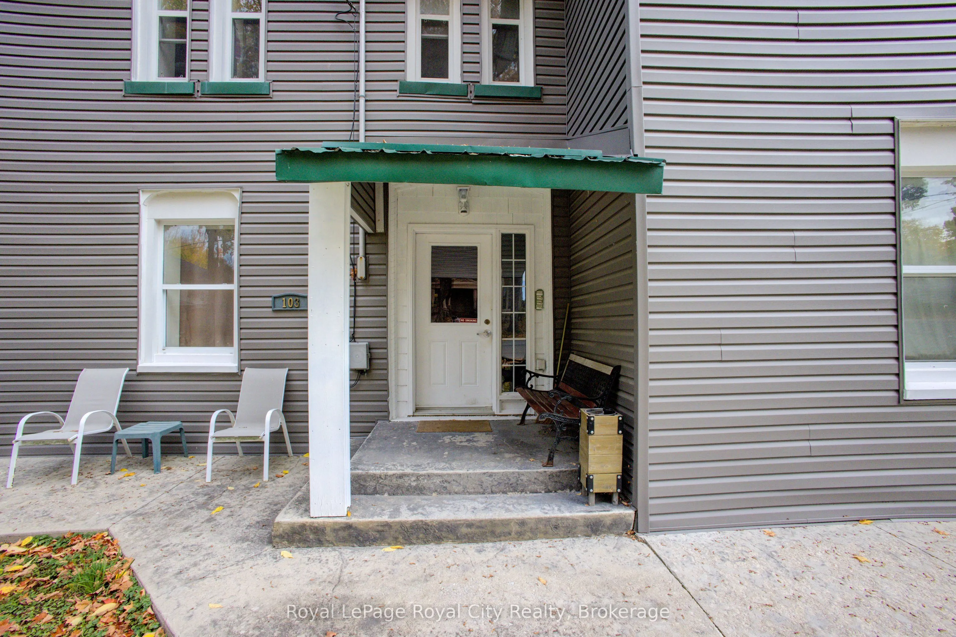 103 Patrick Street E