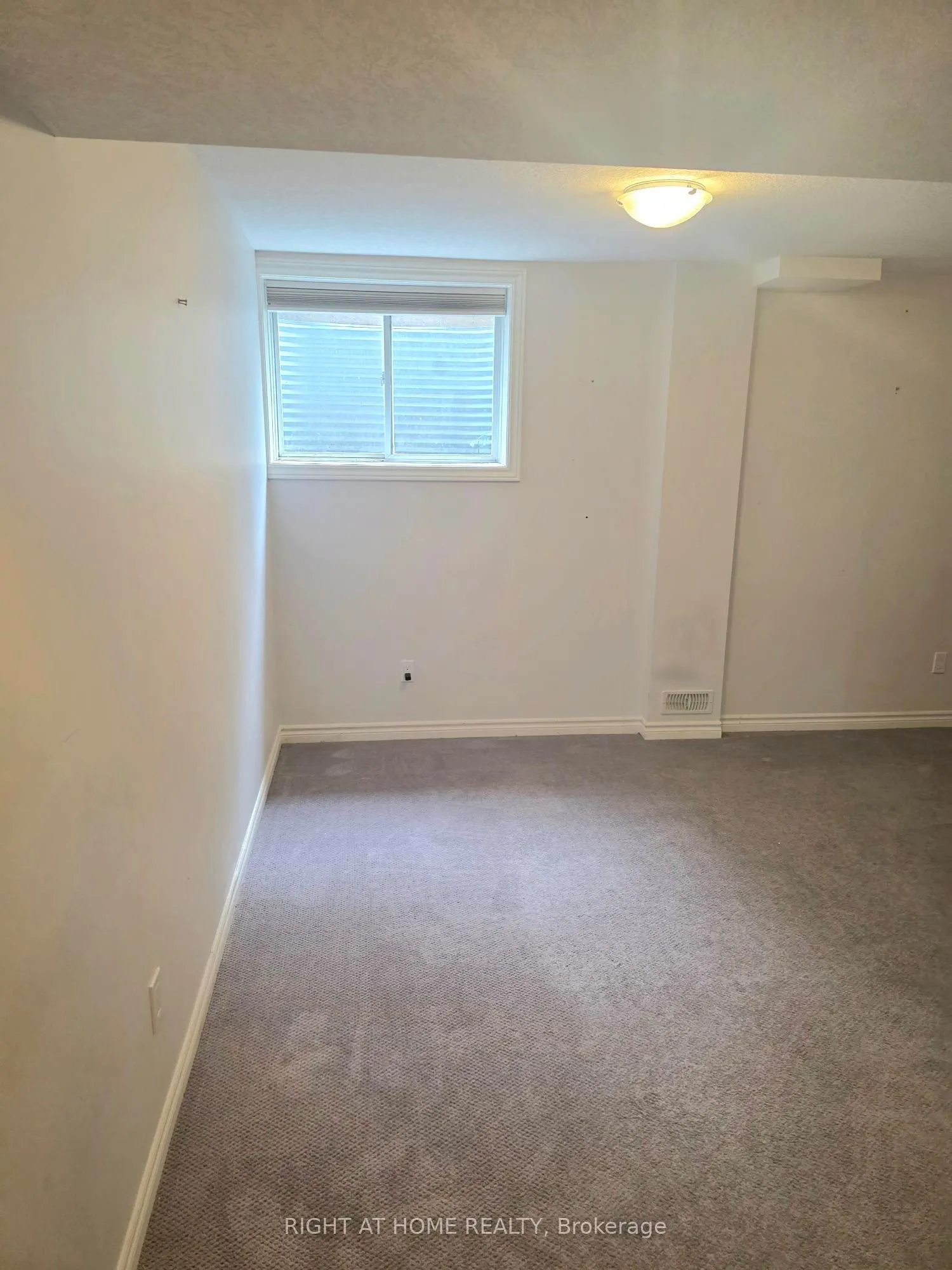 91 poppy Drive E, #13