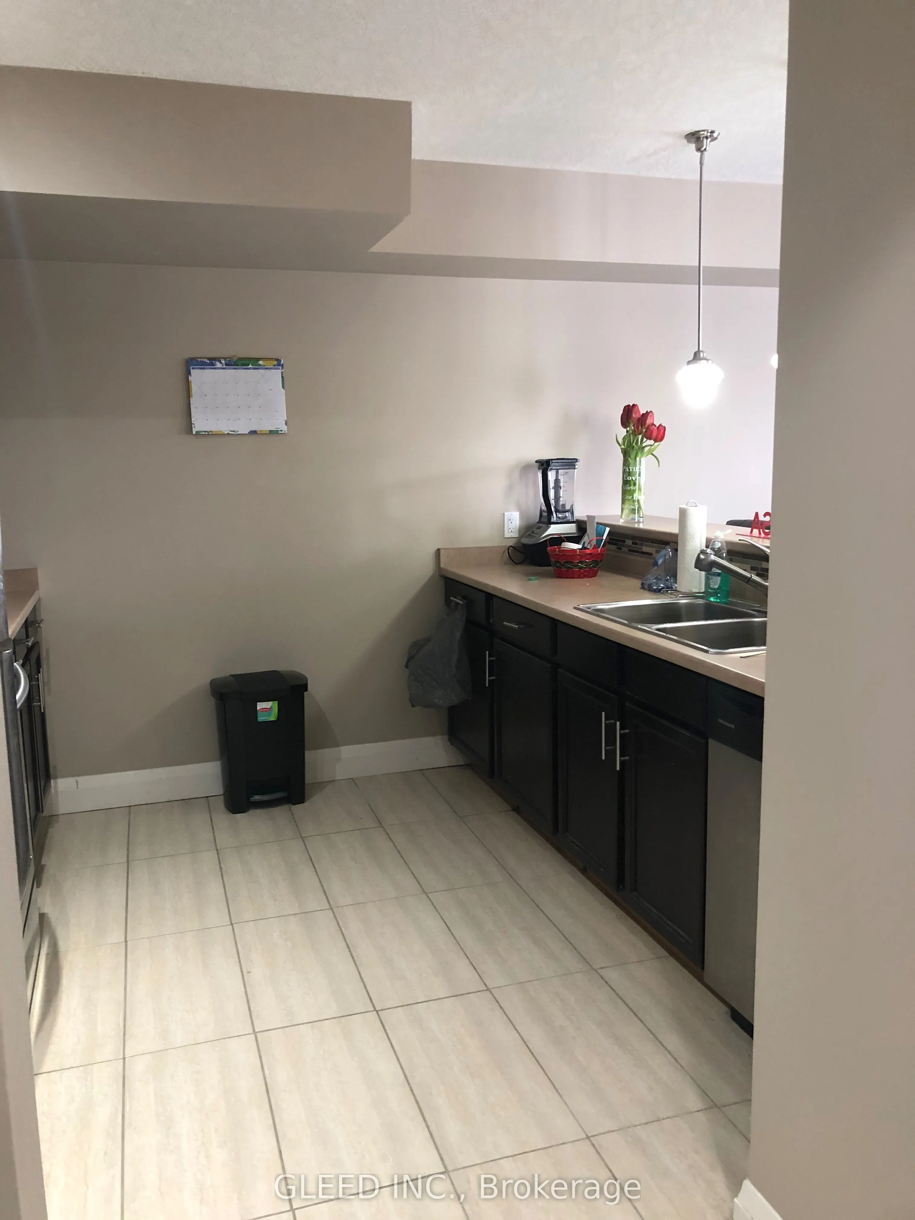 629 Base Line Road E