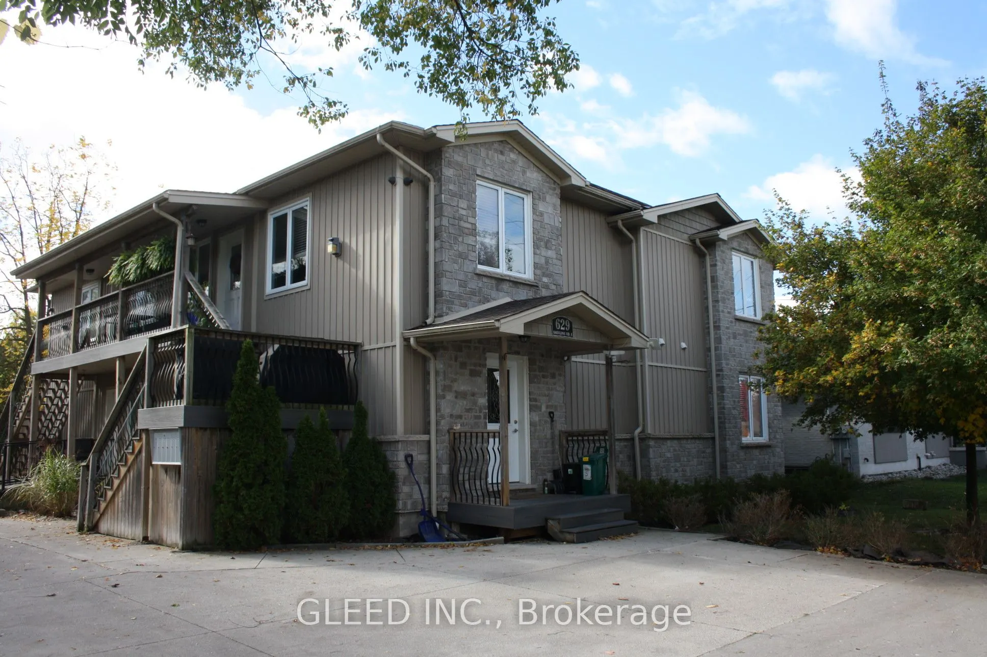 629 Base Line Road E