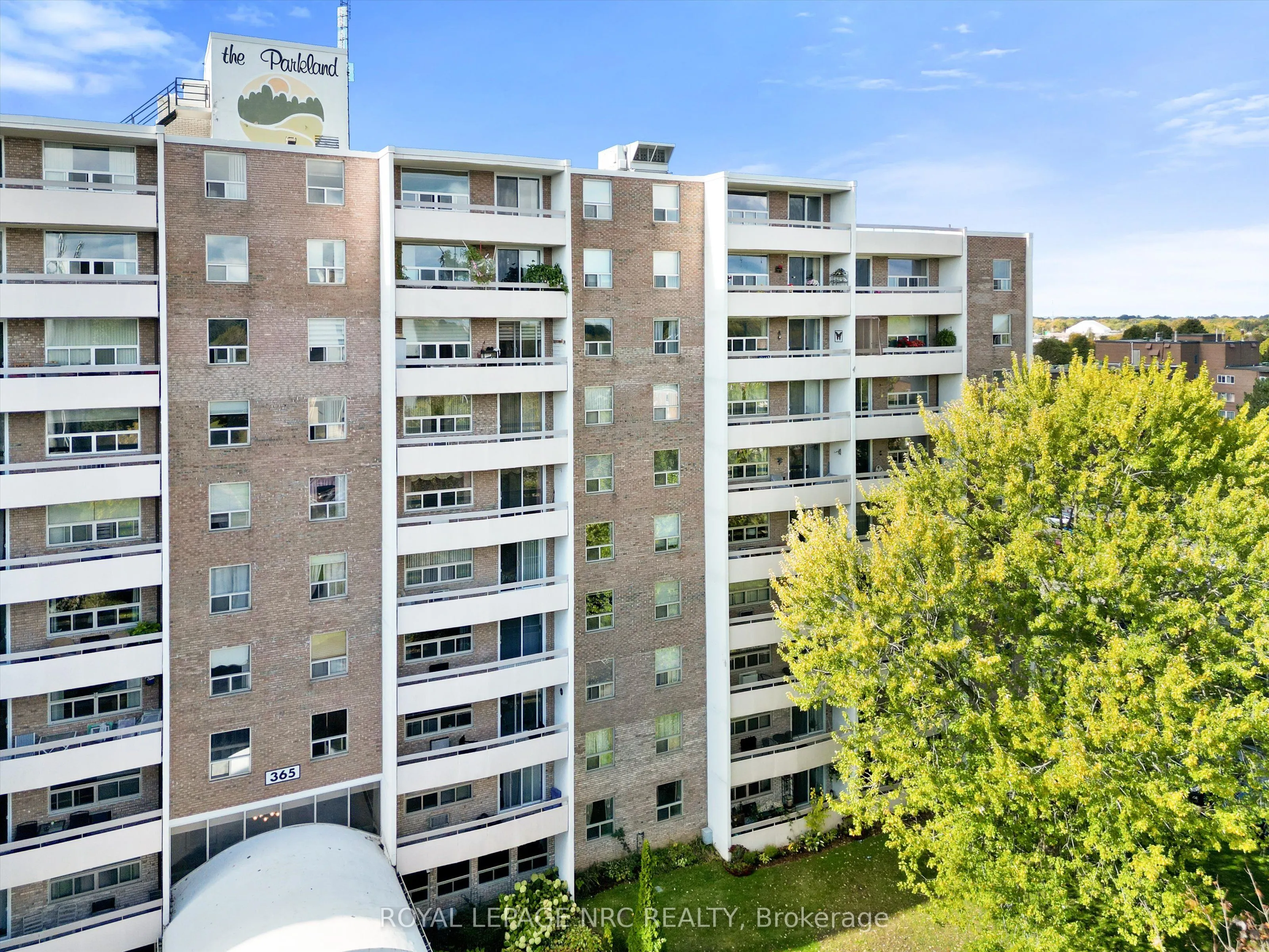 365 Geneva Street, #401