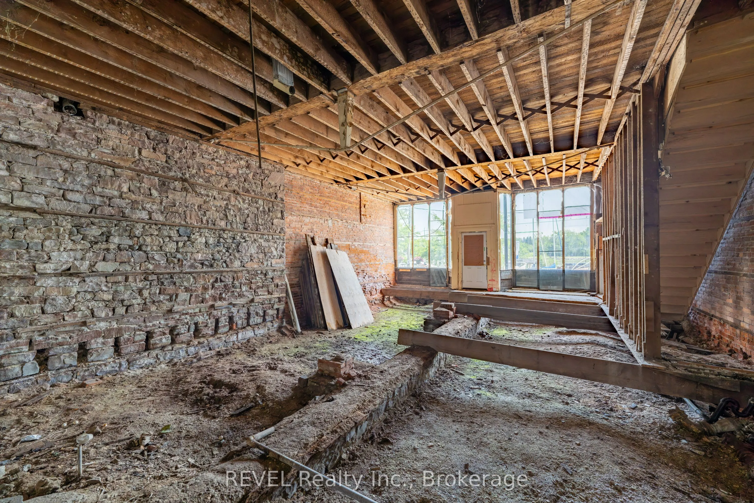 14 Lakeport Road