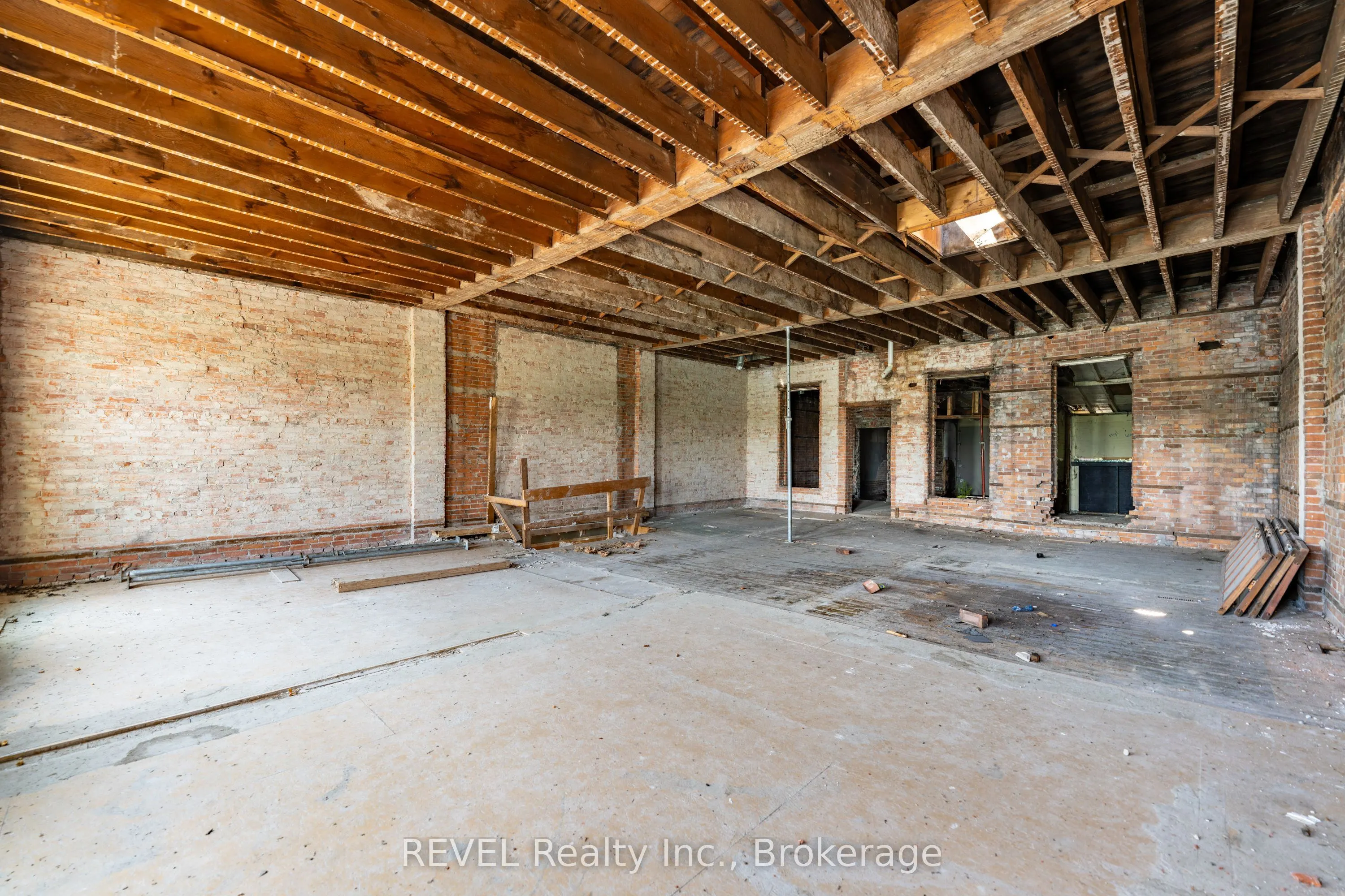 14 Lakeport Road