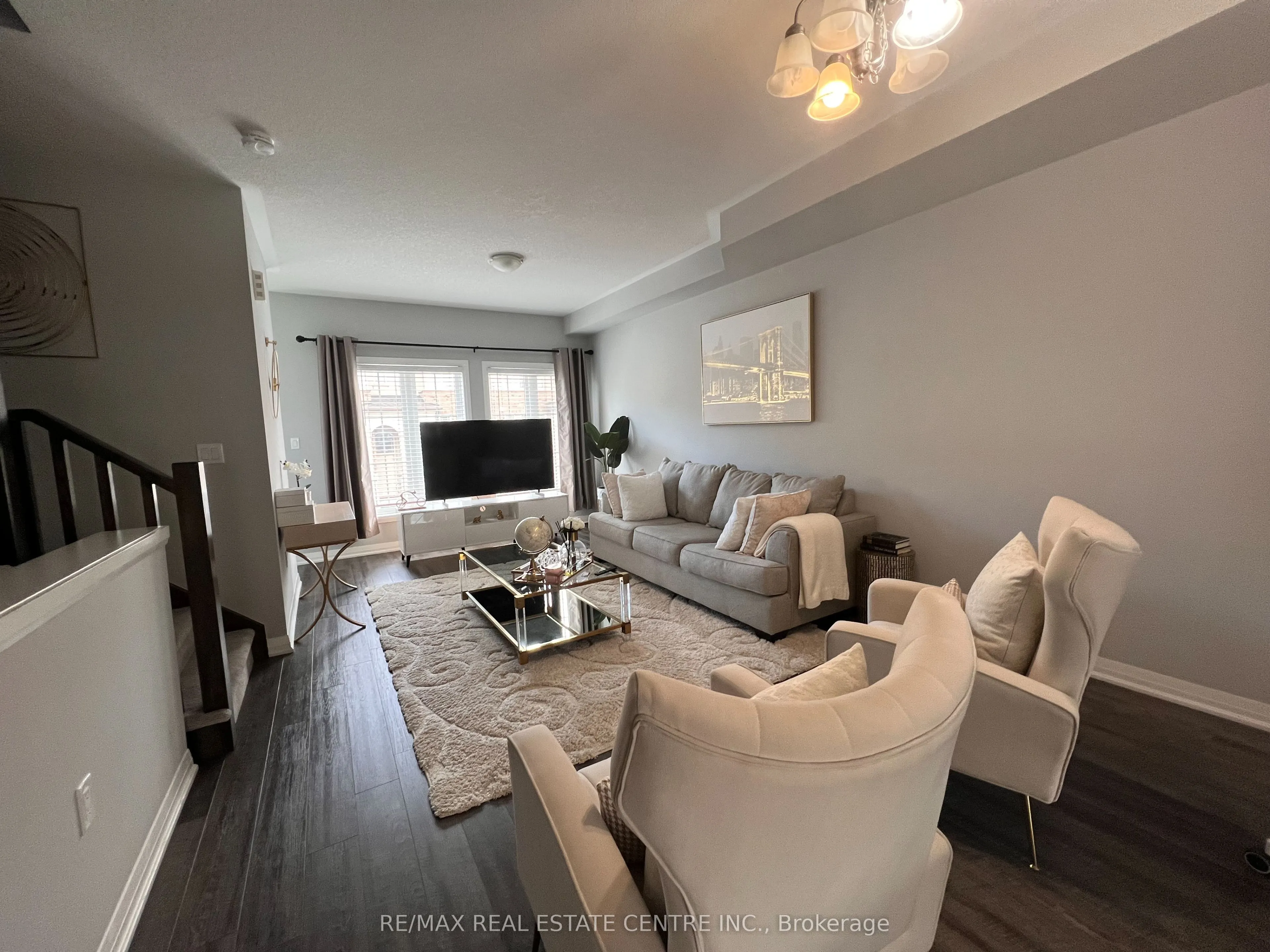 60 Aquarius Crescent