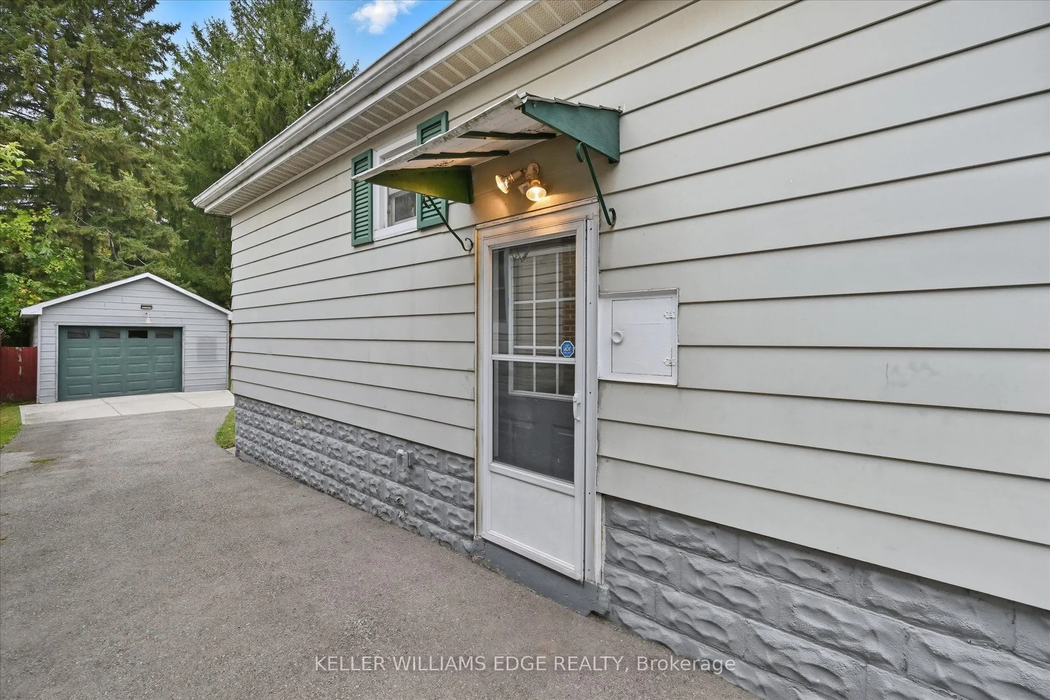 184 Cline Avenue S