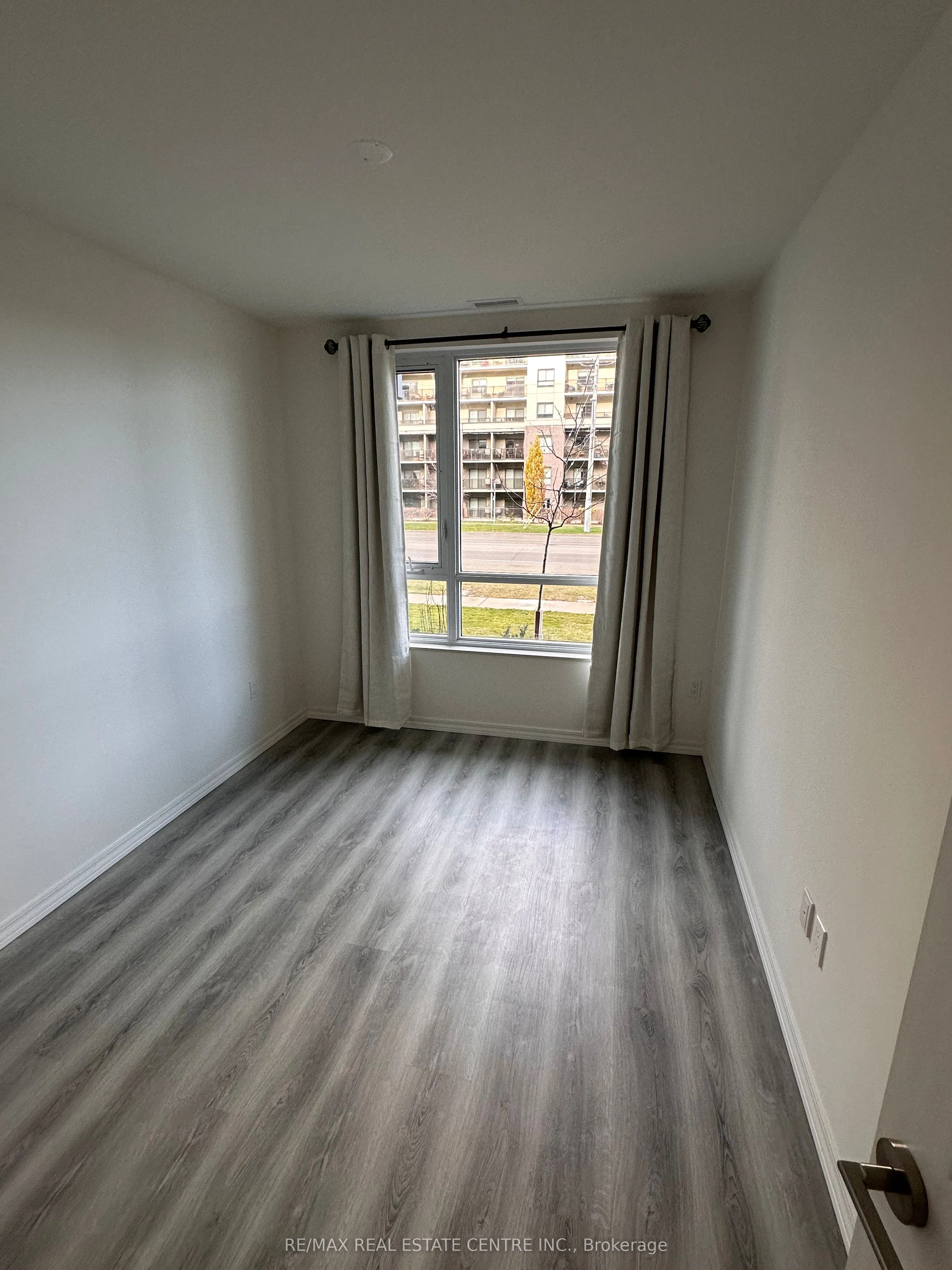 181 Elmira Road, #101
