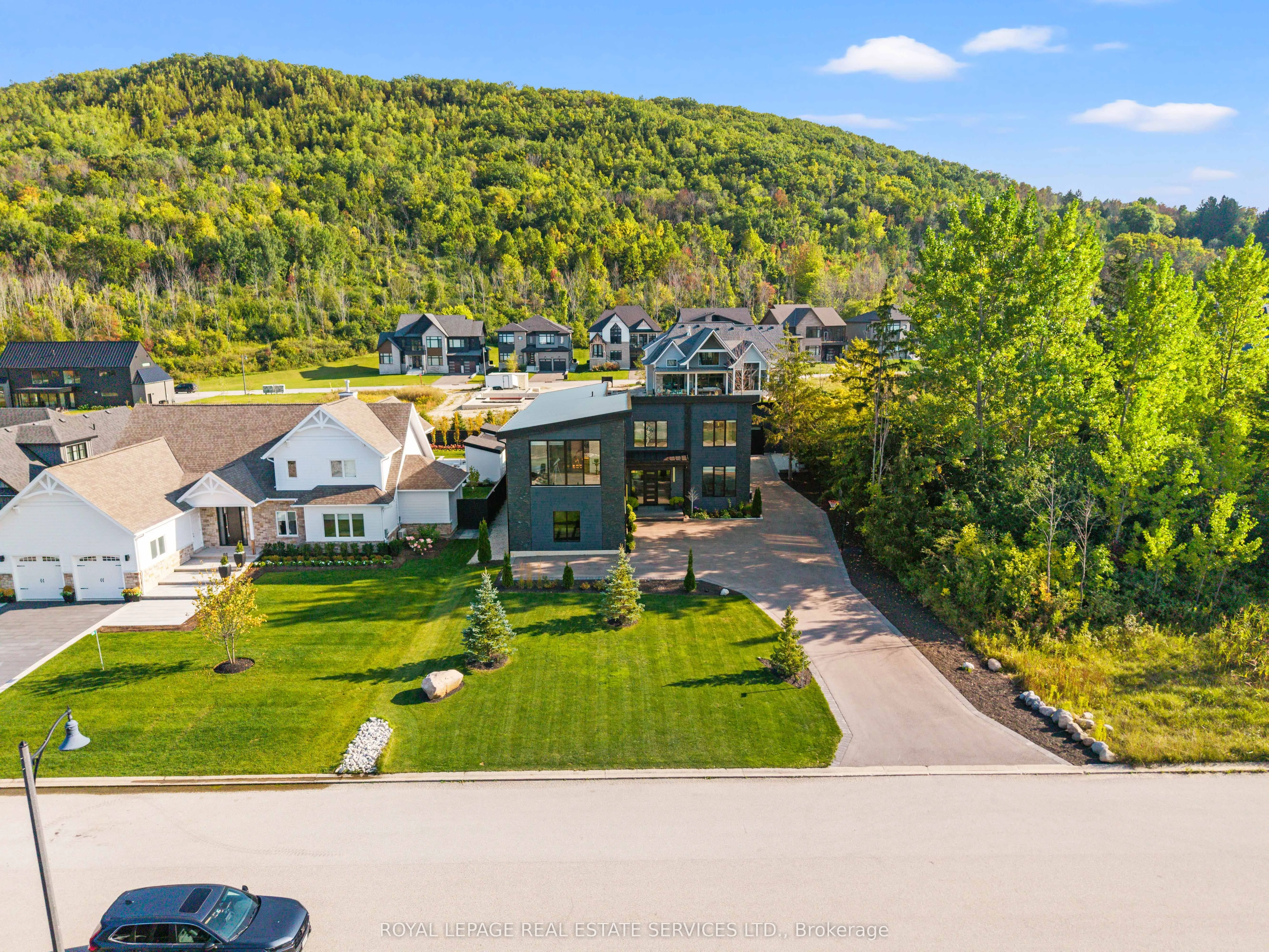 118 Barton Boulevard