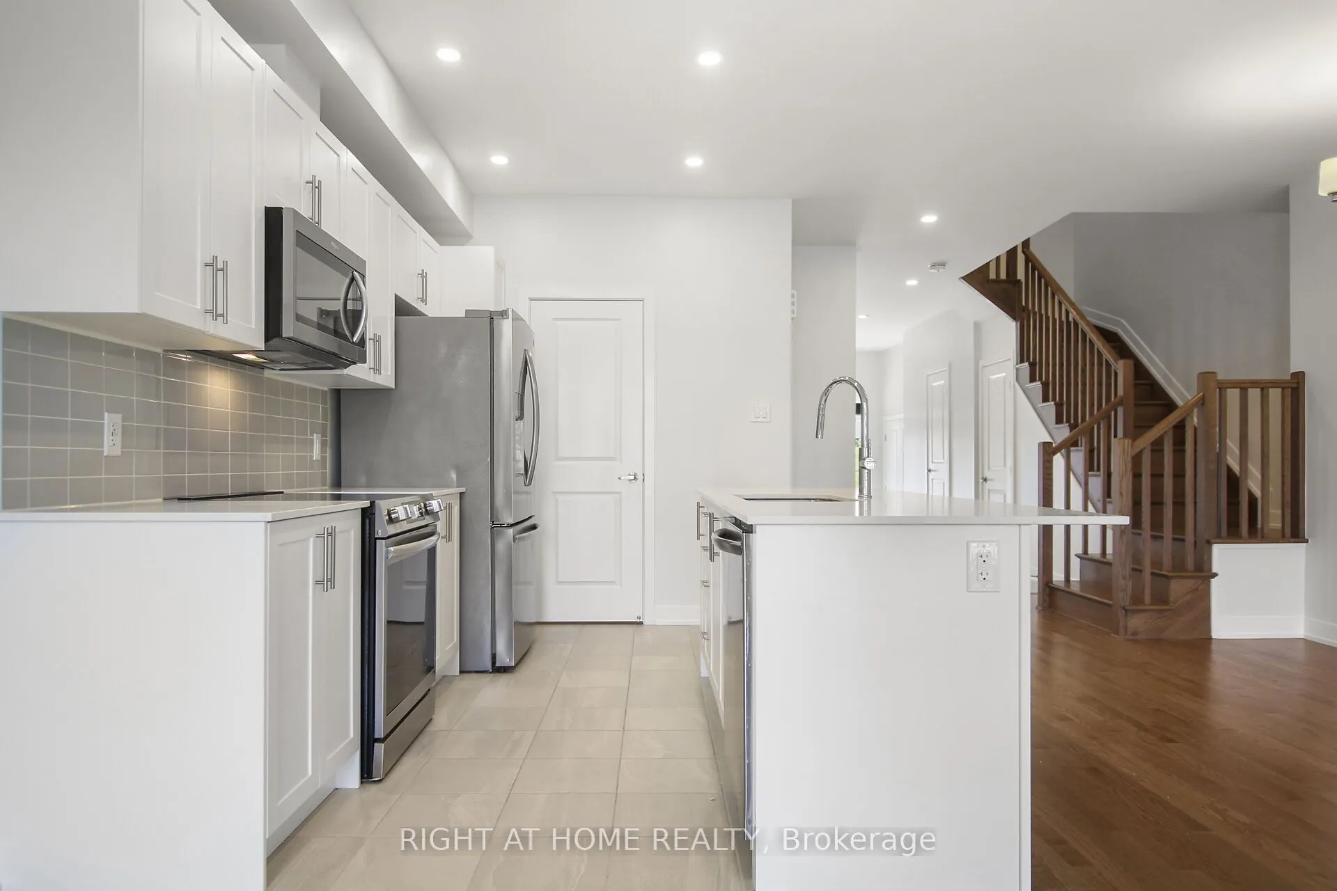 534 CORRETTO Place