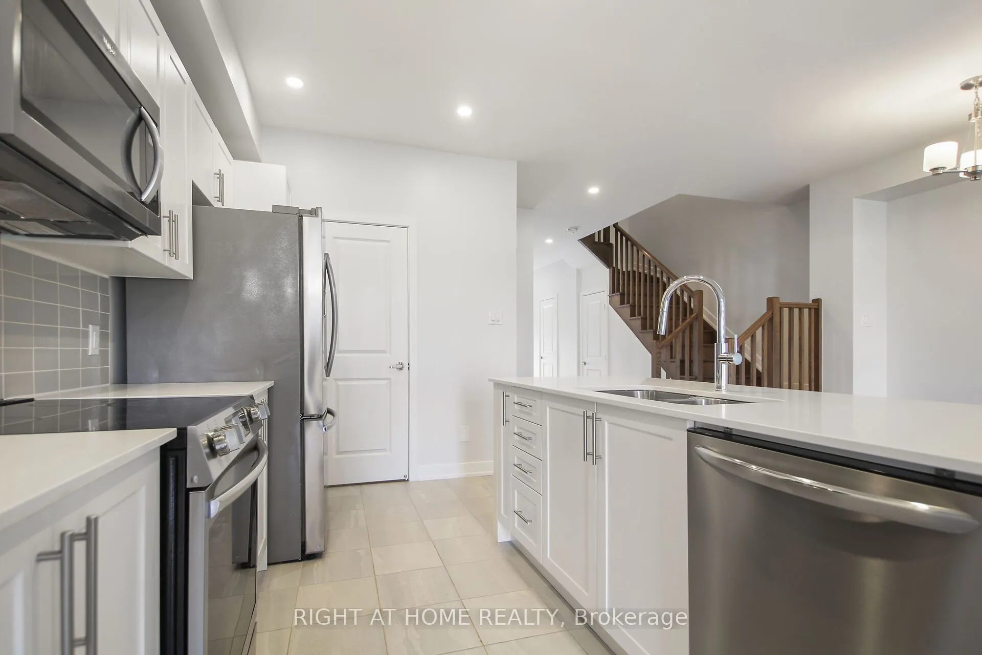 534 CORRETTO Place