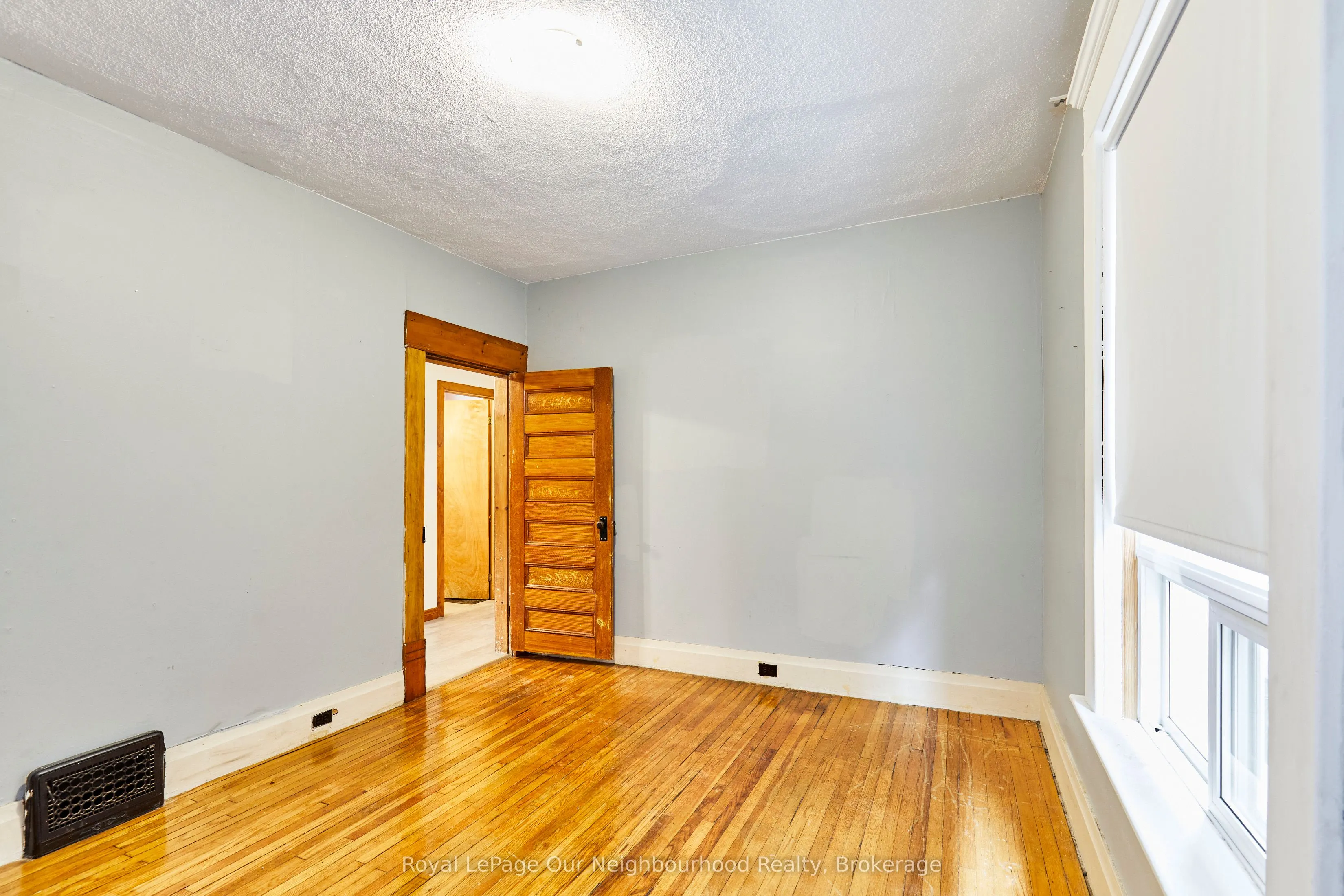 444 George Street S