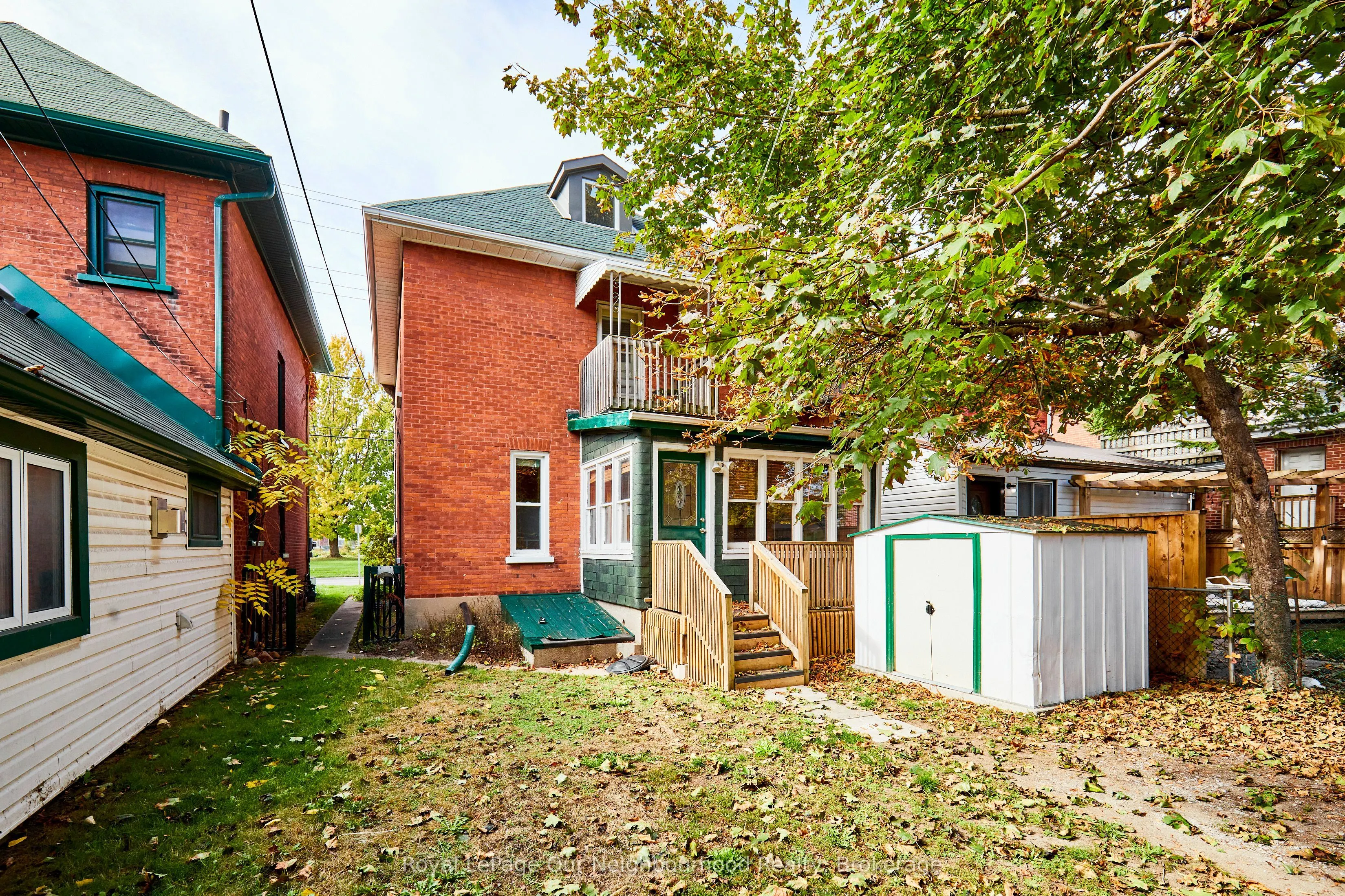 444 George Street S