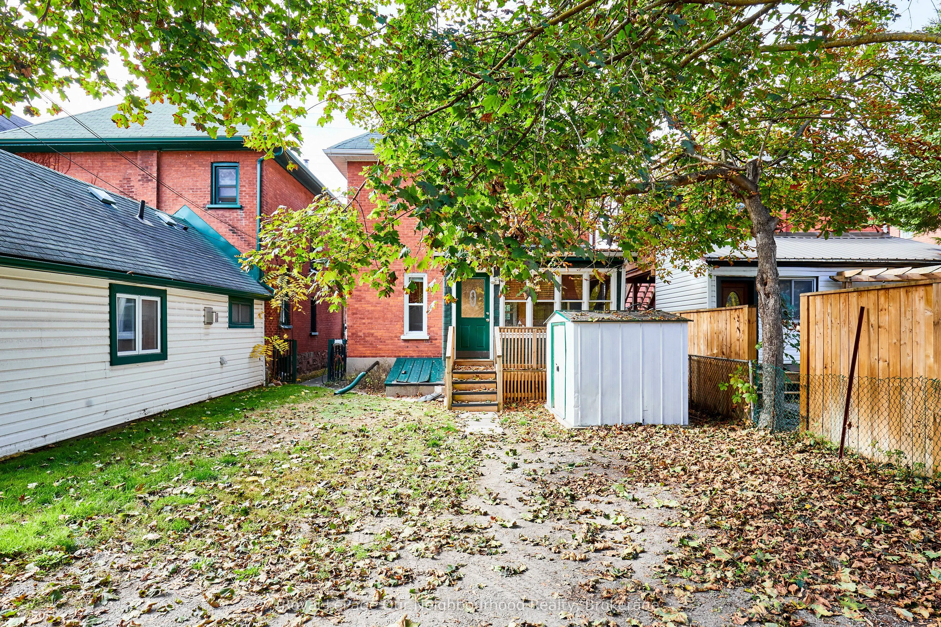 444 George Street S
