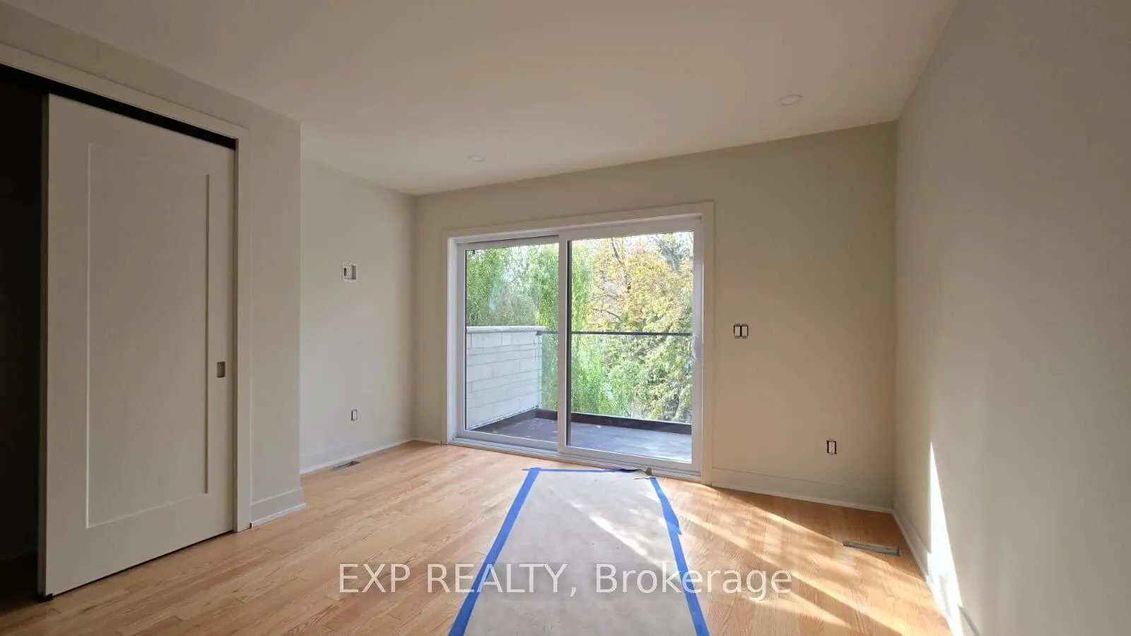 512 Roosevelt Avenue, ##A