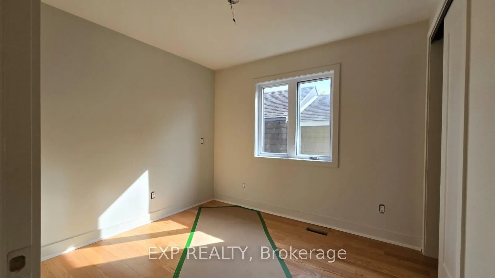 512 Roosevelt Avenue, ##A