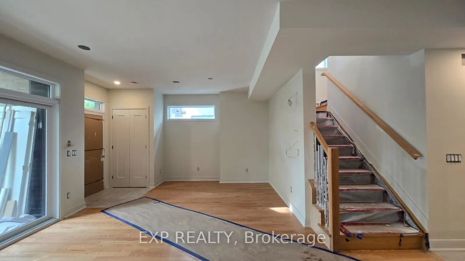512 Roosevelt Avenue, ##A
