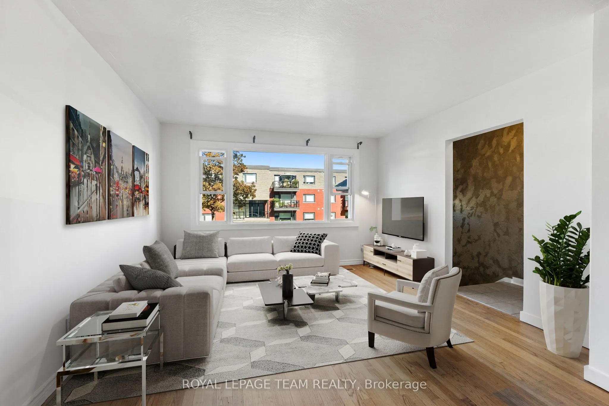 1308 Summerville Avenue