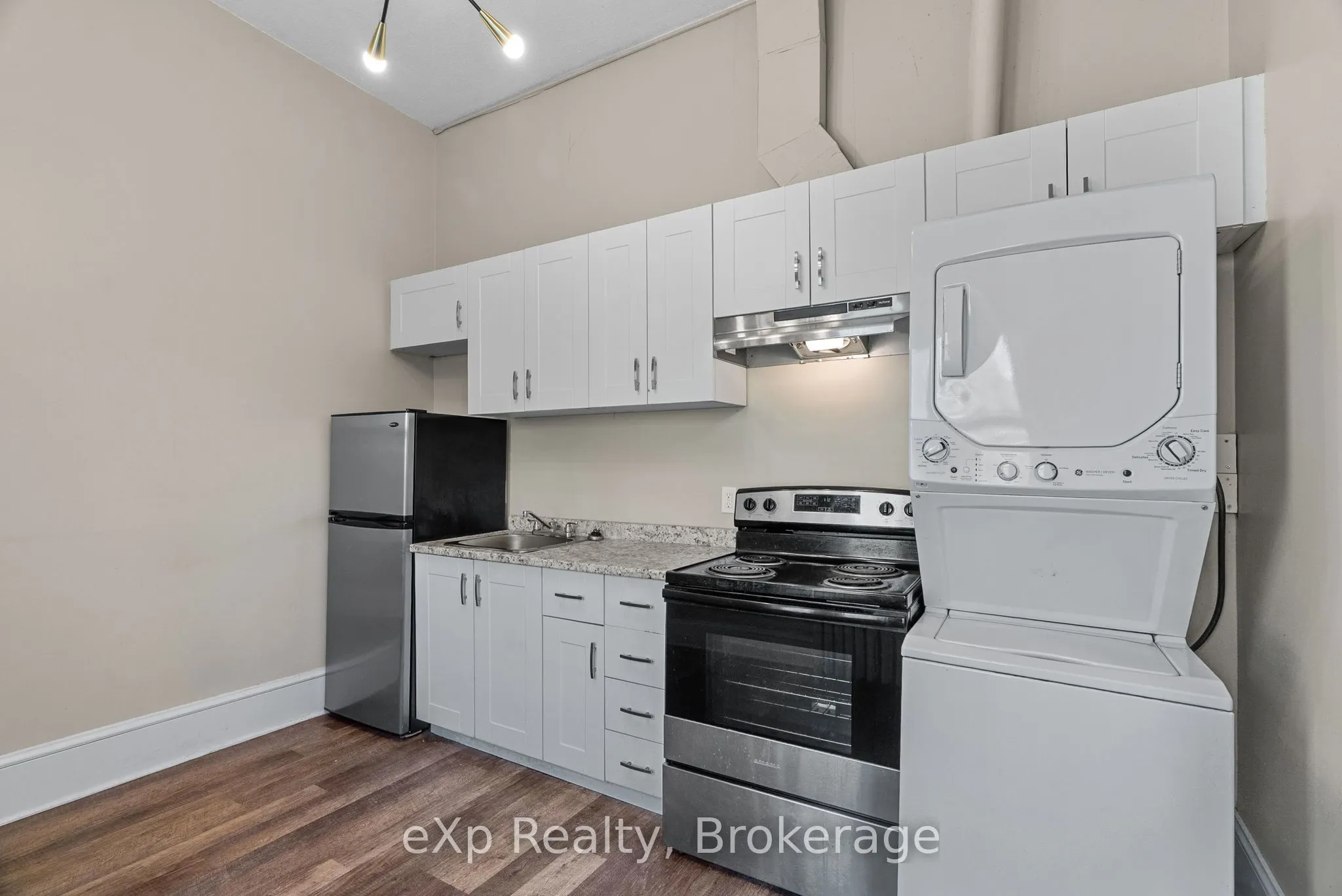 111 Church Street, #4
