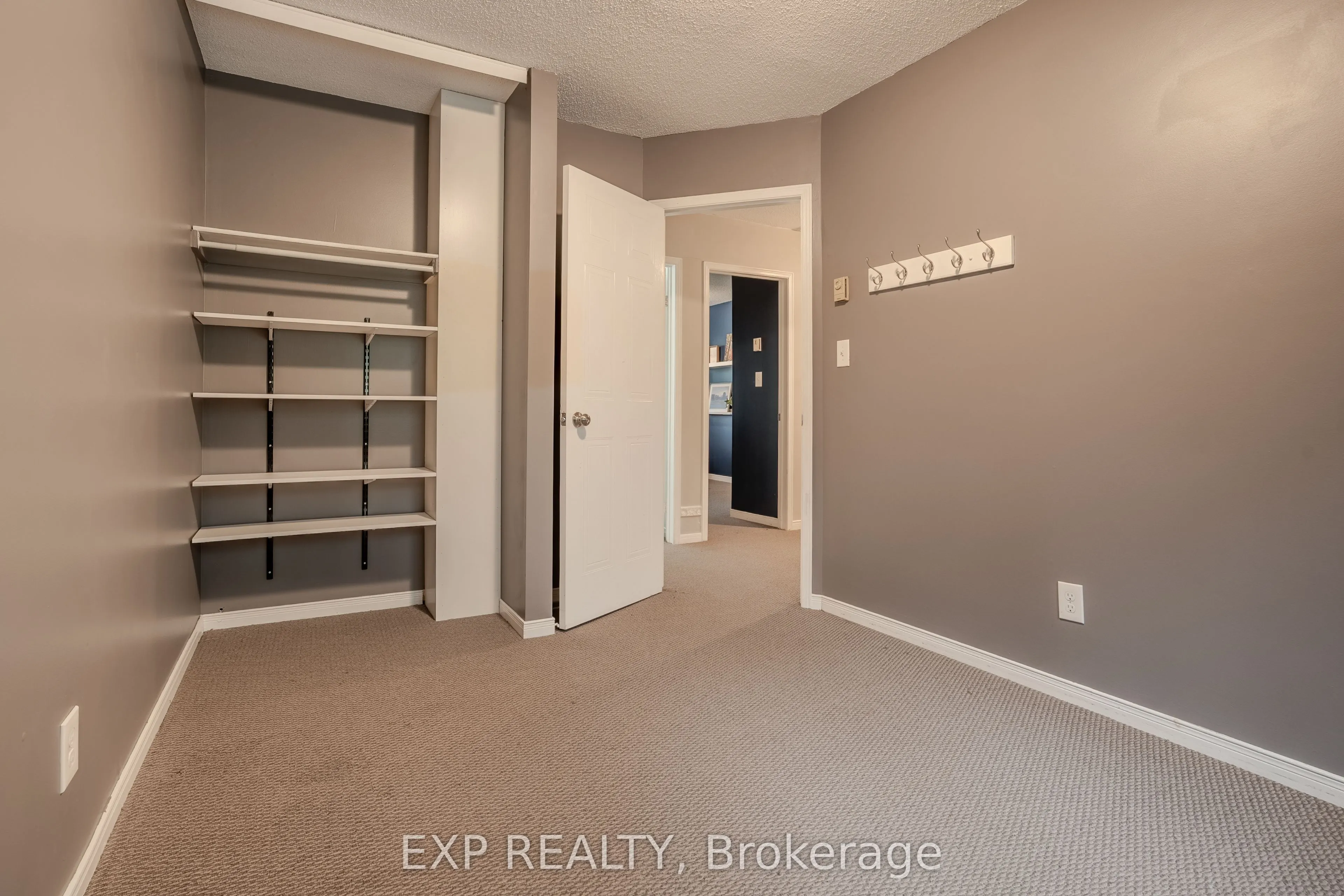 38 Elma Street, #8