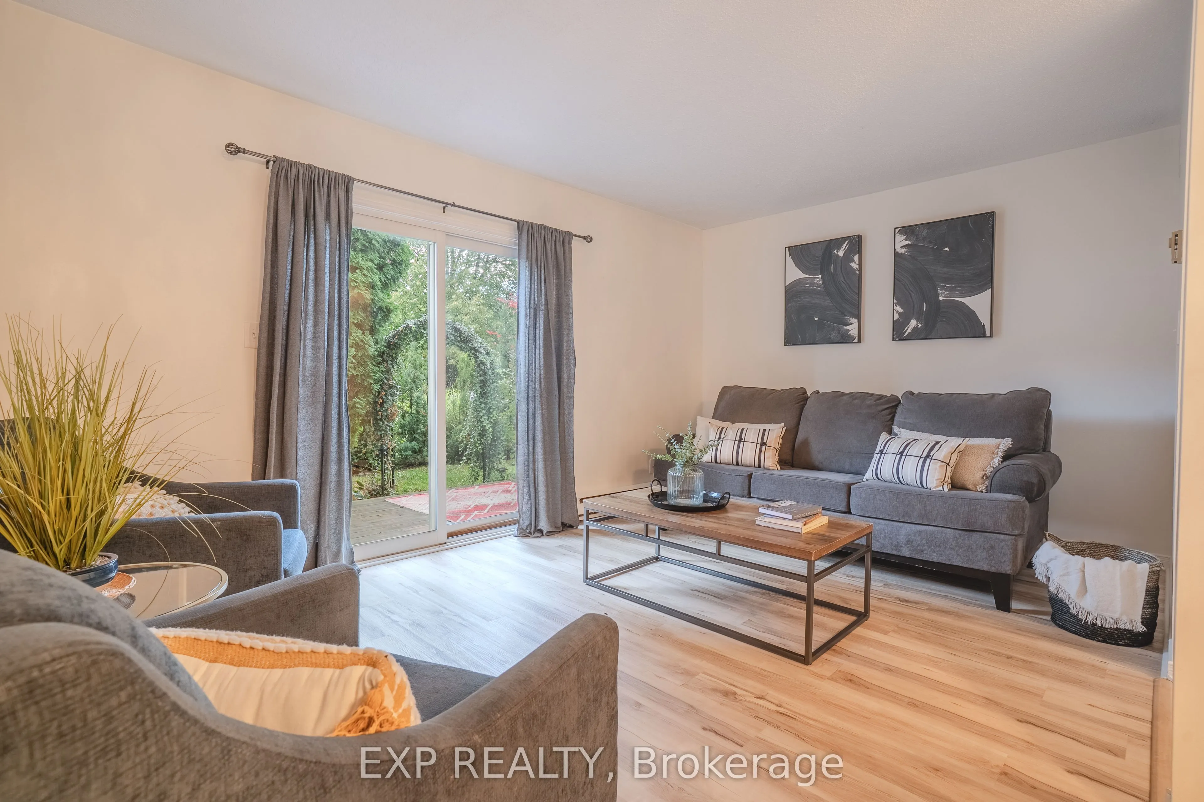 38 Elma Street, #8