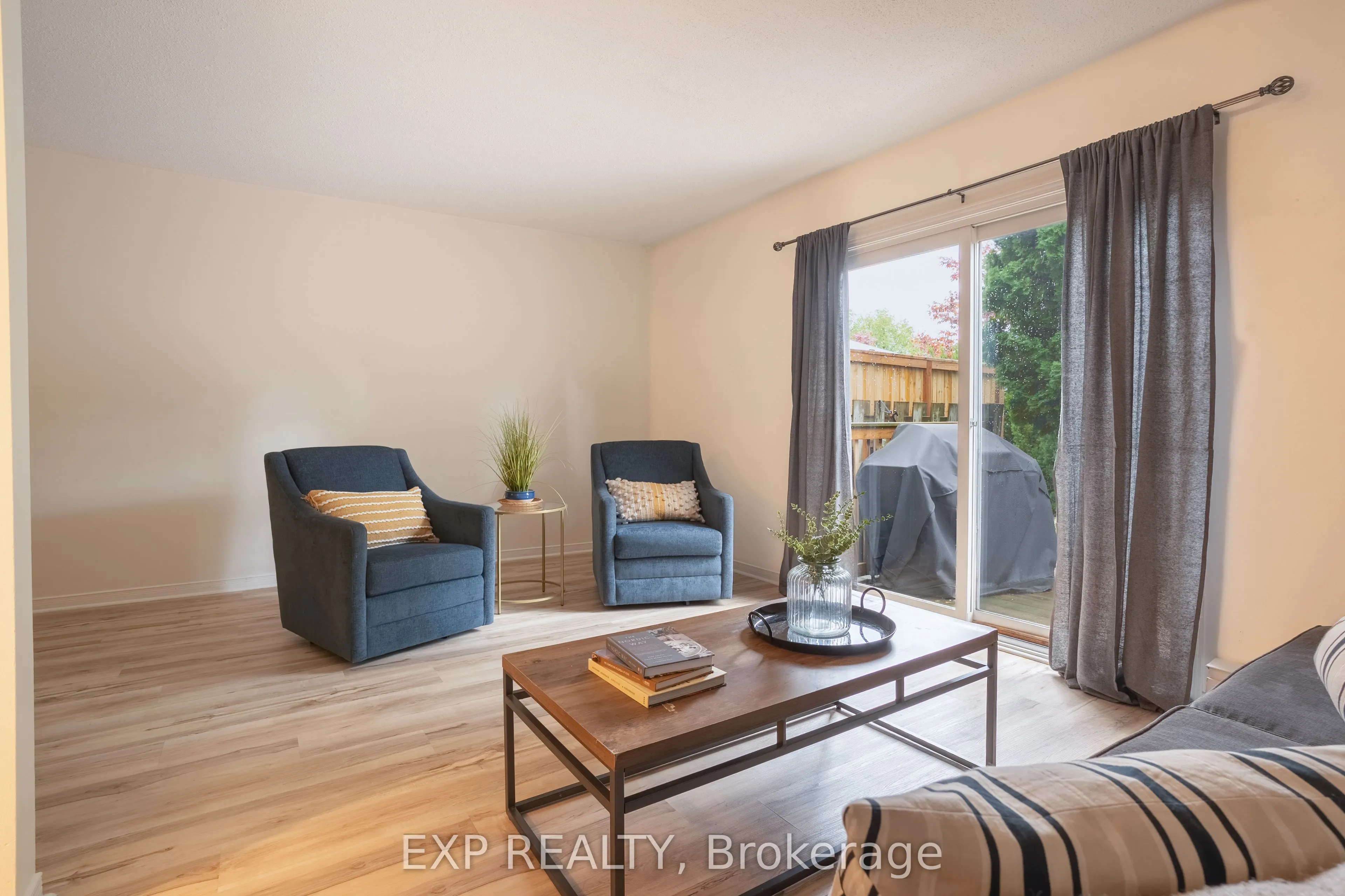38 Elma Street, #8