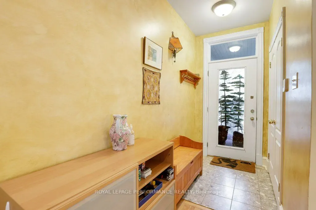 32 Herridge Street