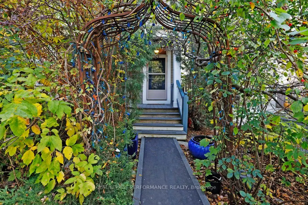 32 Herridge Street