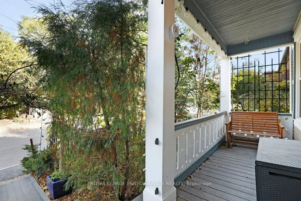 32 Herridge Street
