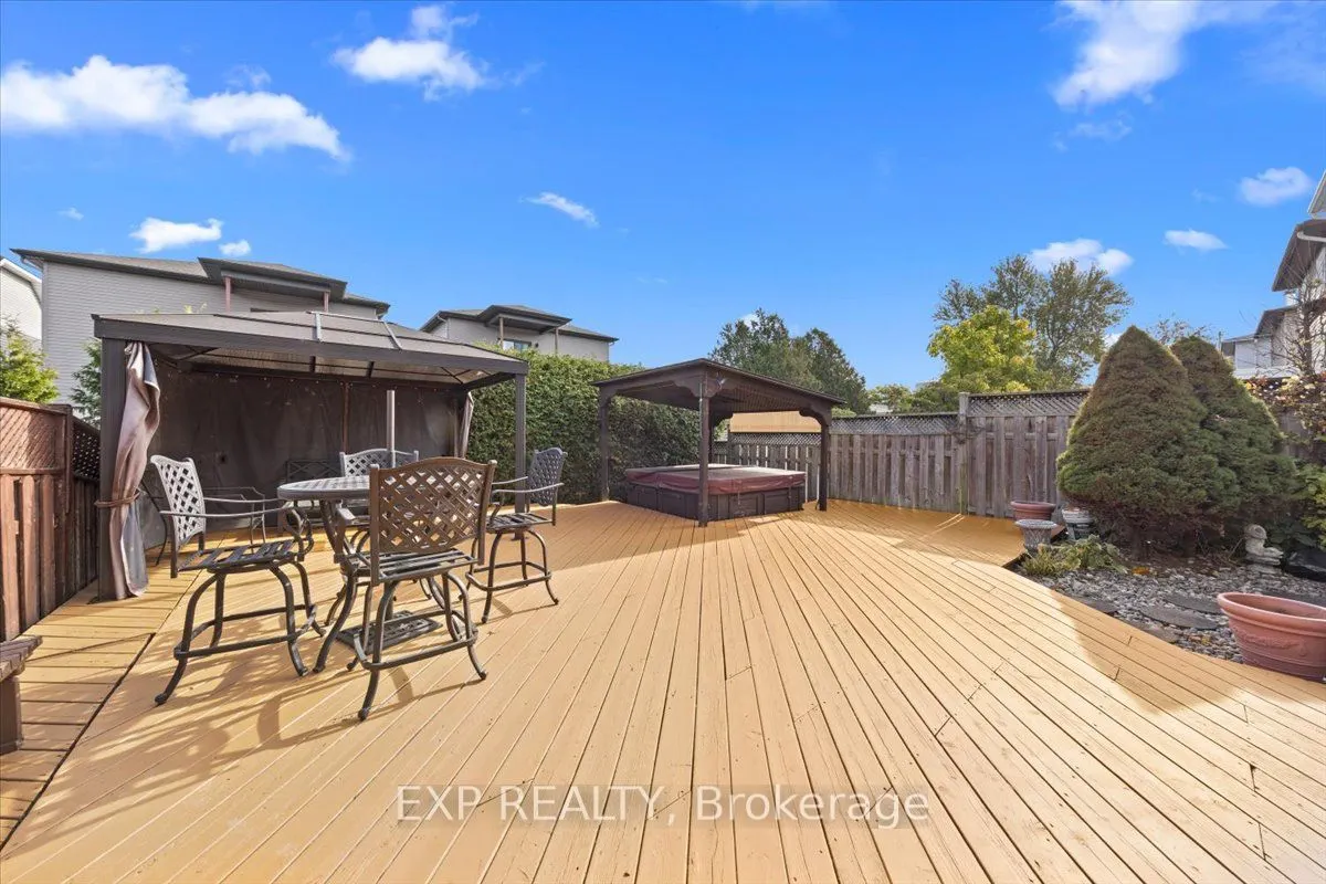 1871 Markwell Crescent