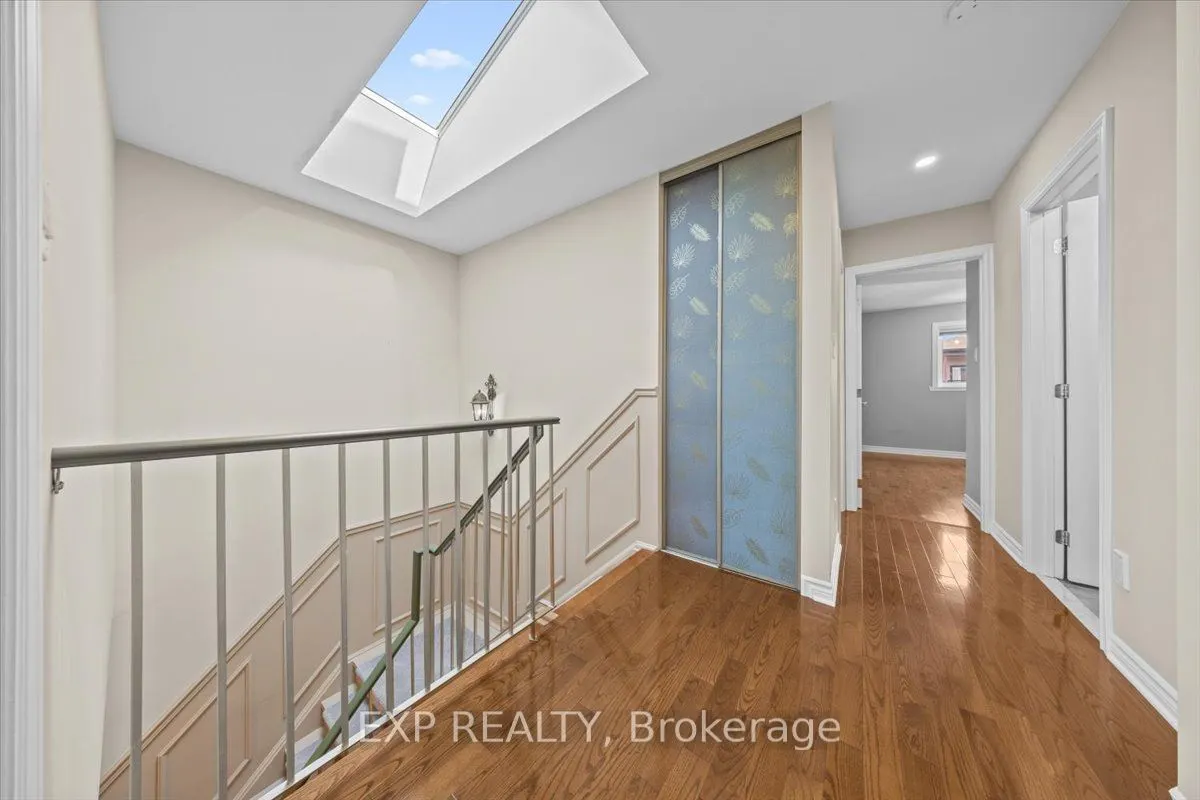 1871 Markwell Crescent