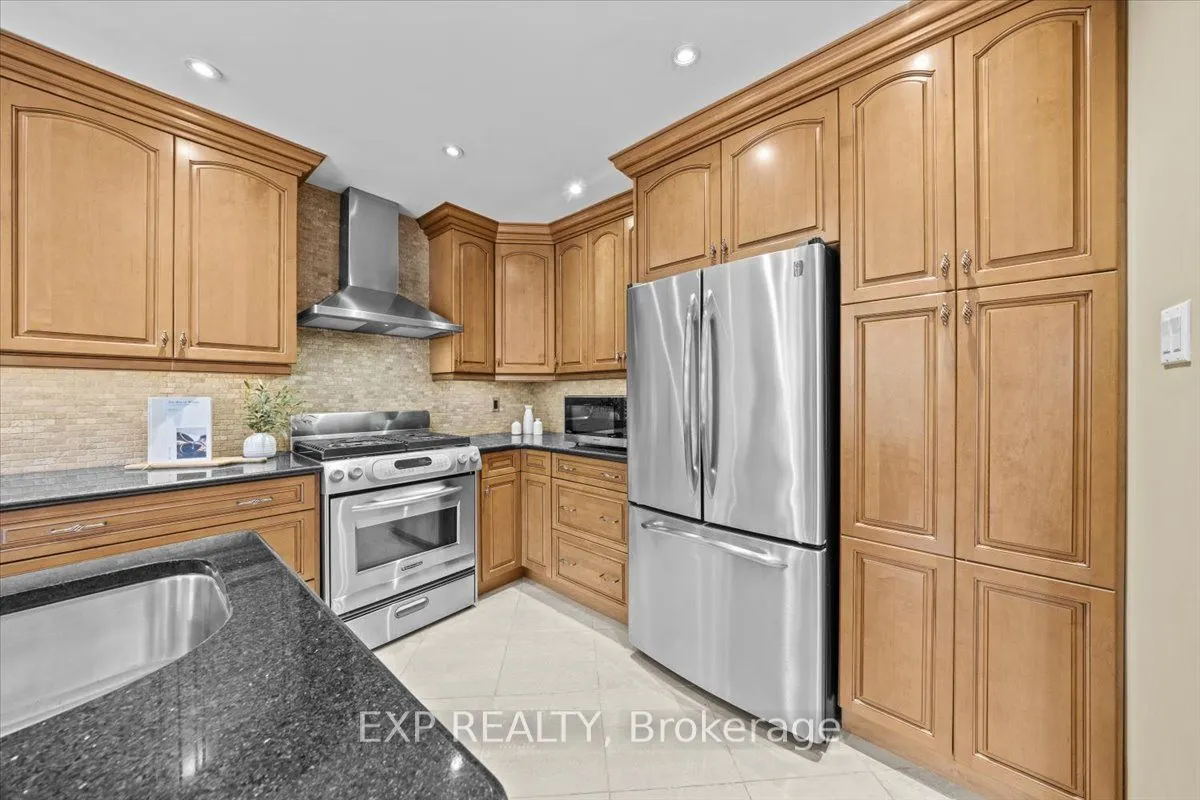 1871 Markwell Crescent