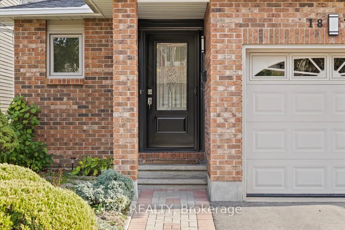 1871 Markwell Crescent