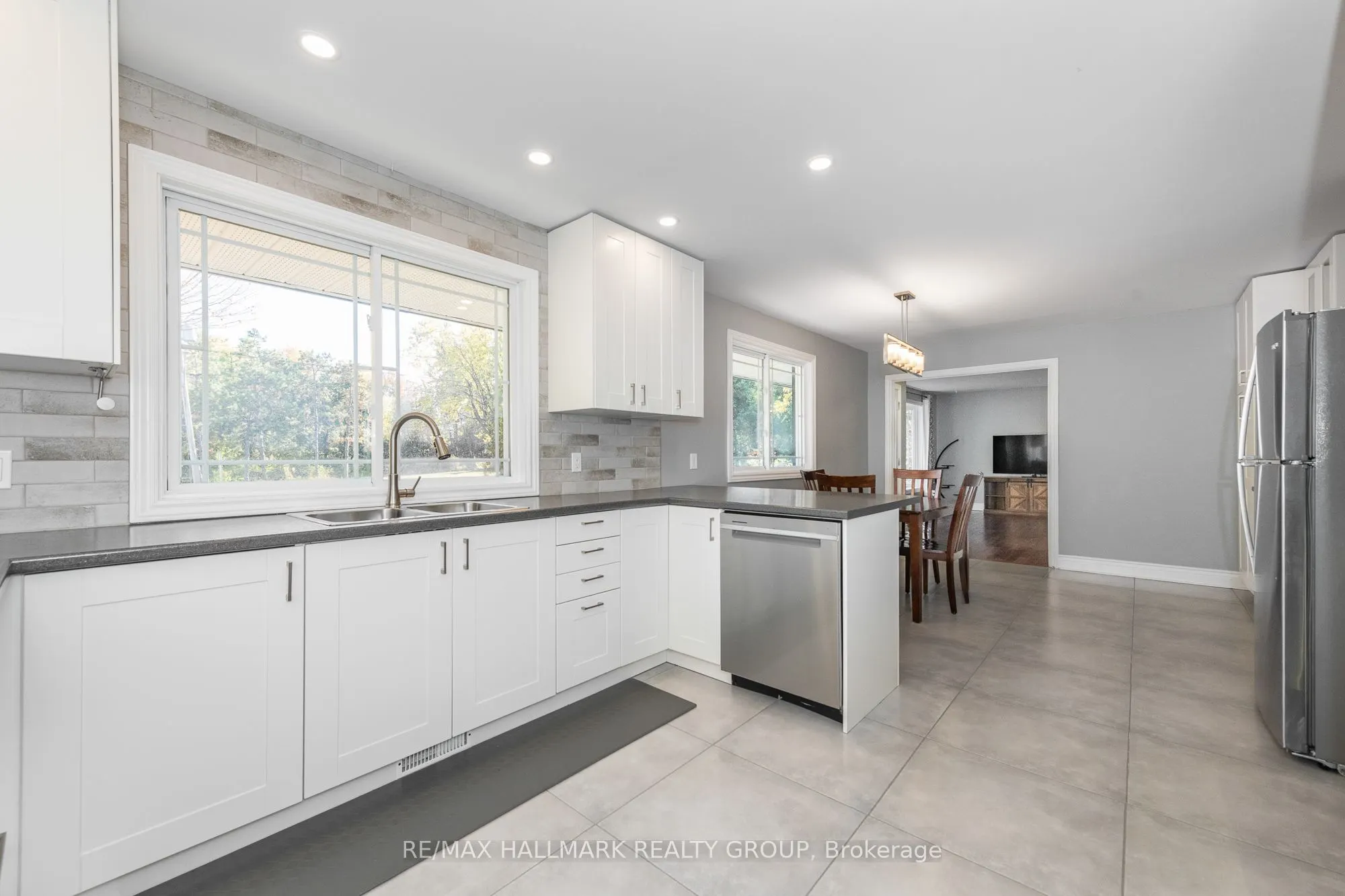404 Bouchard Street