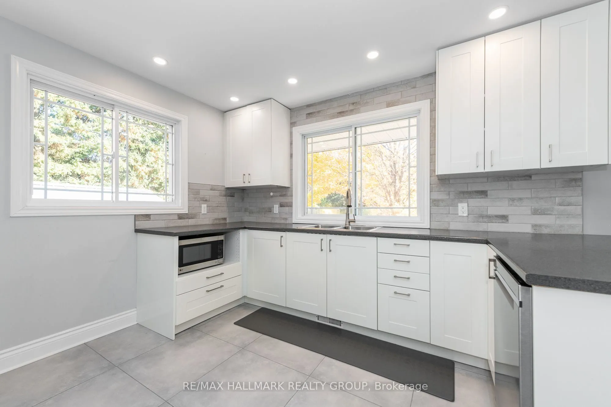 404 Bouchard Street