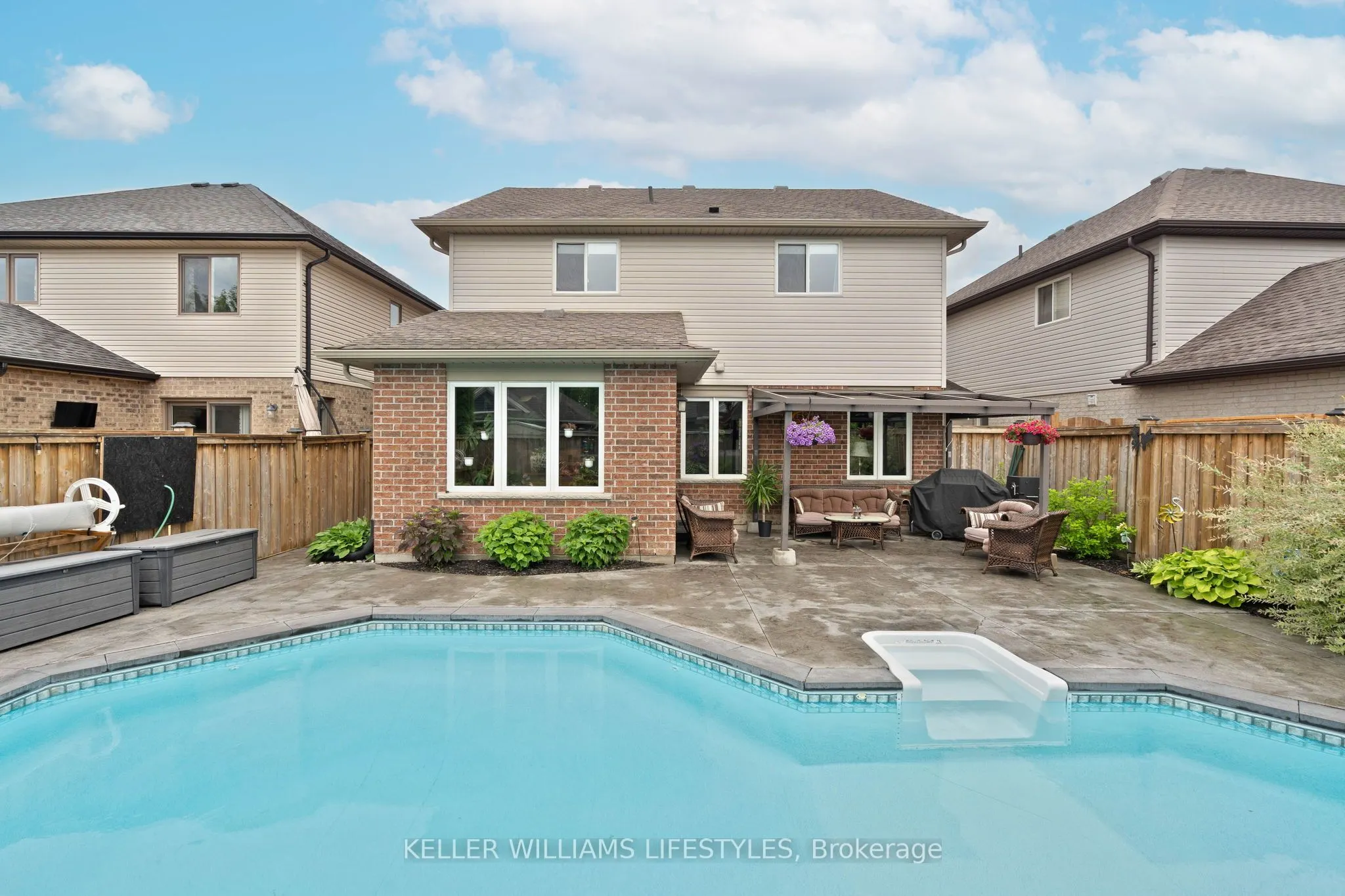 104 Westlake Drive